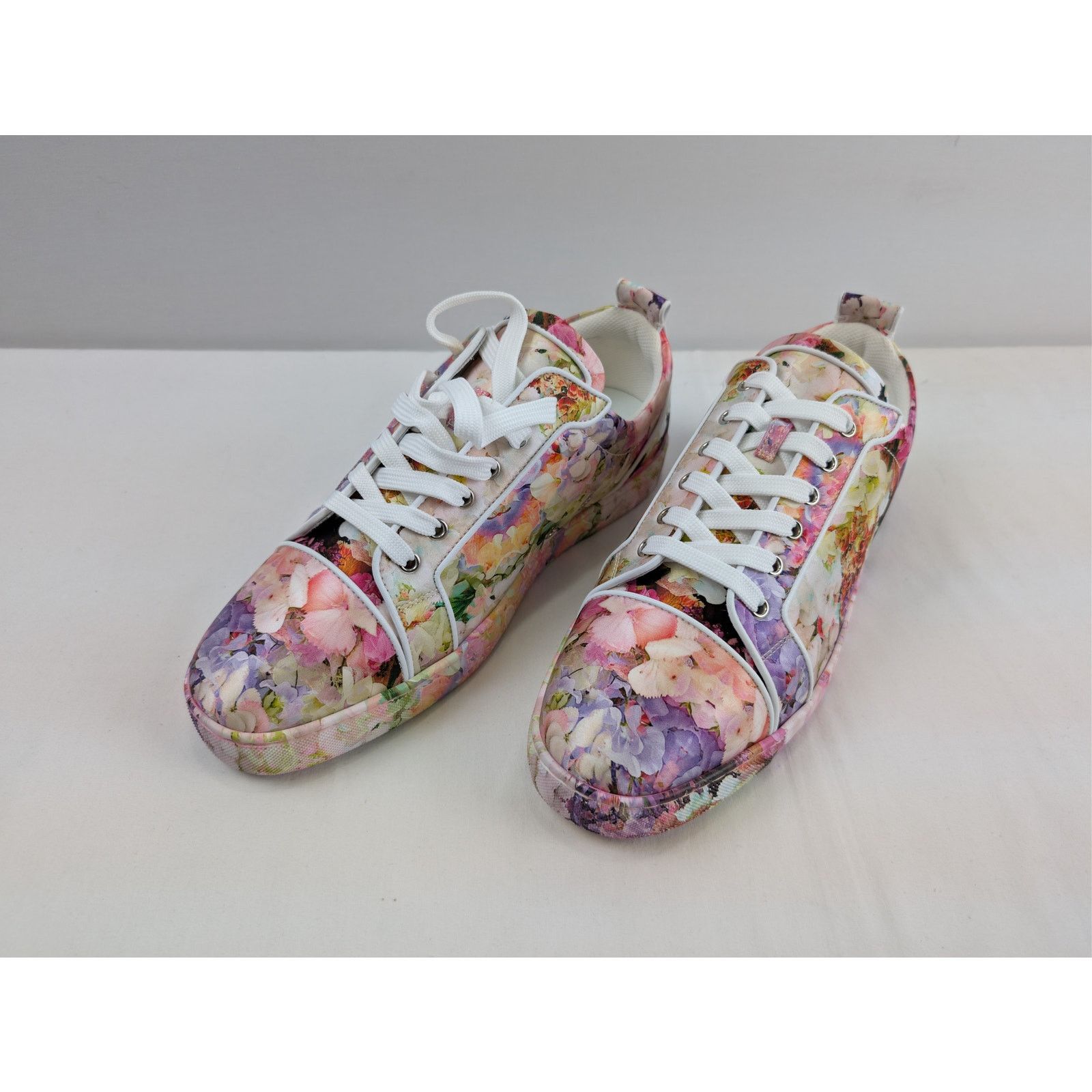 Christian Louboutin o1rshd1 Louis Junior Orlato flat sneaker with a floral print Size US 12 / EU 45 - 8 Thumbnail
