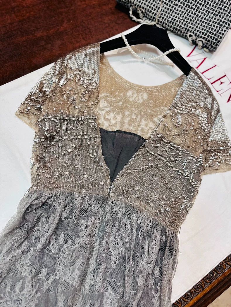 Valentino Valentino Handmade beaded top Size S / US 4 / IT 40 - 4 Thumbnail