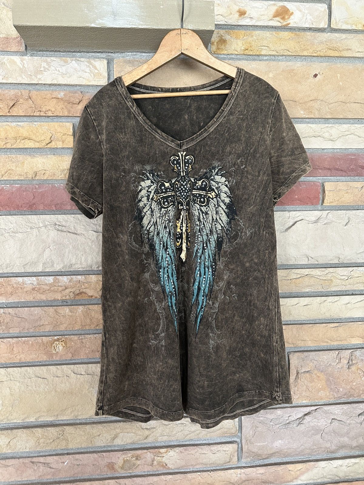 Japanese Brand Vintage Y2K Bedazzled Winged Cross Graphic Tee Size L / US 10 / IT 46 - 1 Thumbnail
