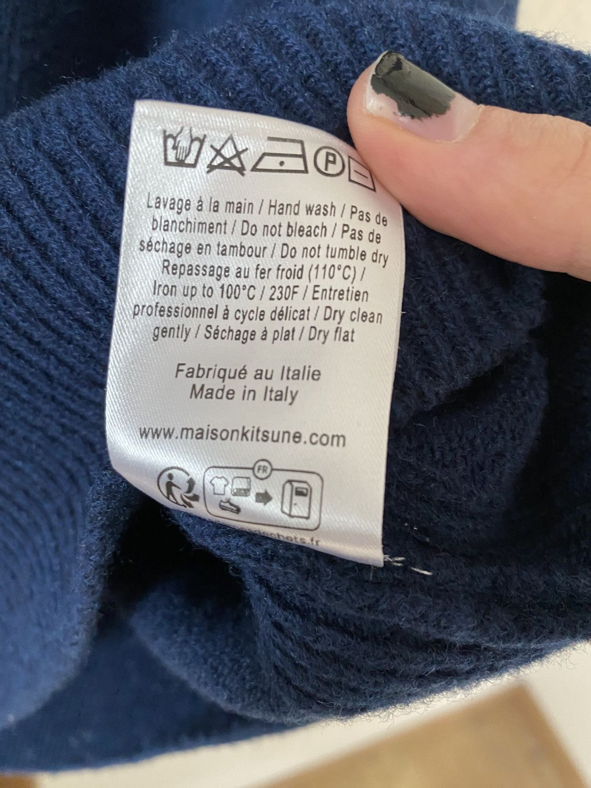 Maison Kitsune Maison Kitsune Knitted Turtleneck with Fox Logo Size US S / EU 44-46 / 1 - 6 Thumbnail