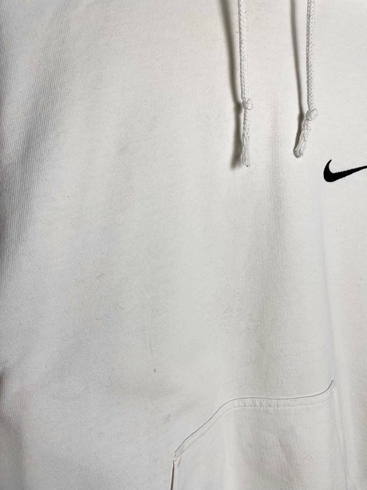 Nike VINTAGE 🐻 Nike Boxy fit white small Logo Hoodie Size US L / EU 52-54 / 3 - 8 Thumbnail