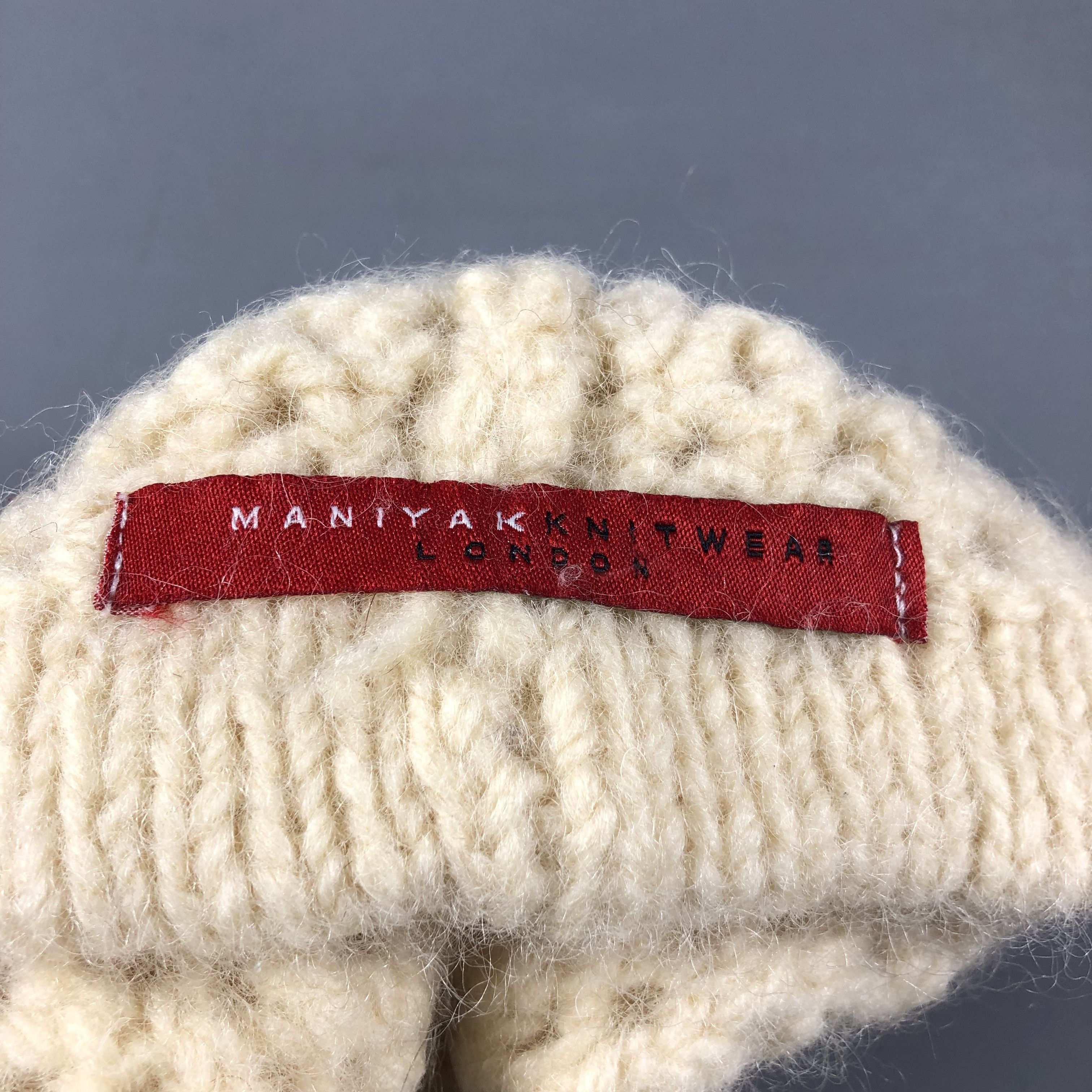 Japanese Brand Maniyak Knit Wear Crochet Beanie Snowcap Snow Hat B915 Size ONE SIZE - 4 Thumbnail