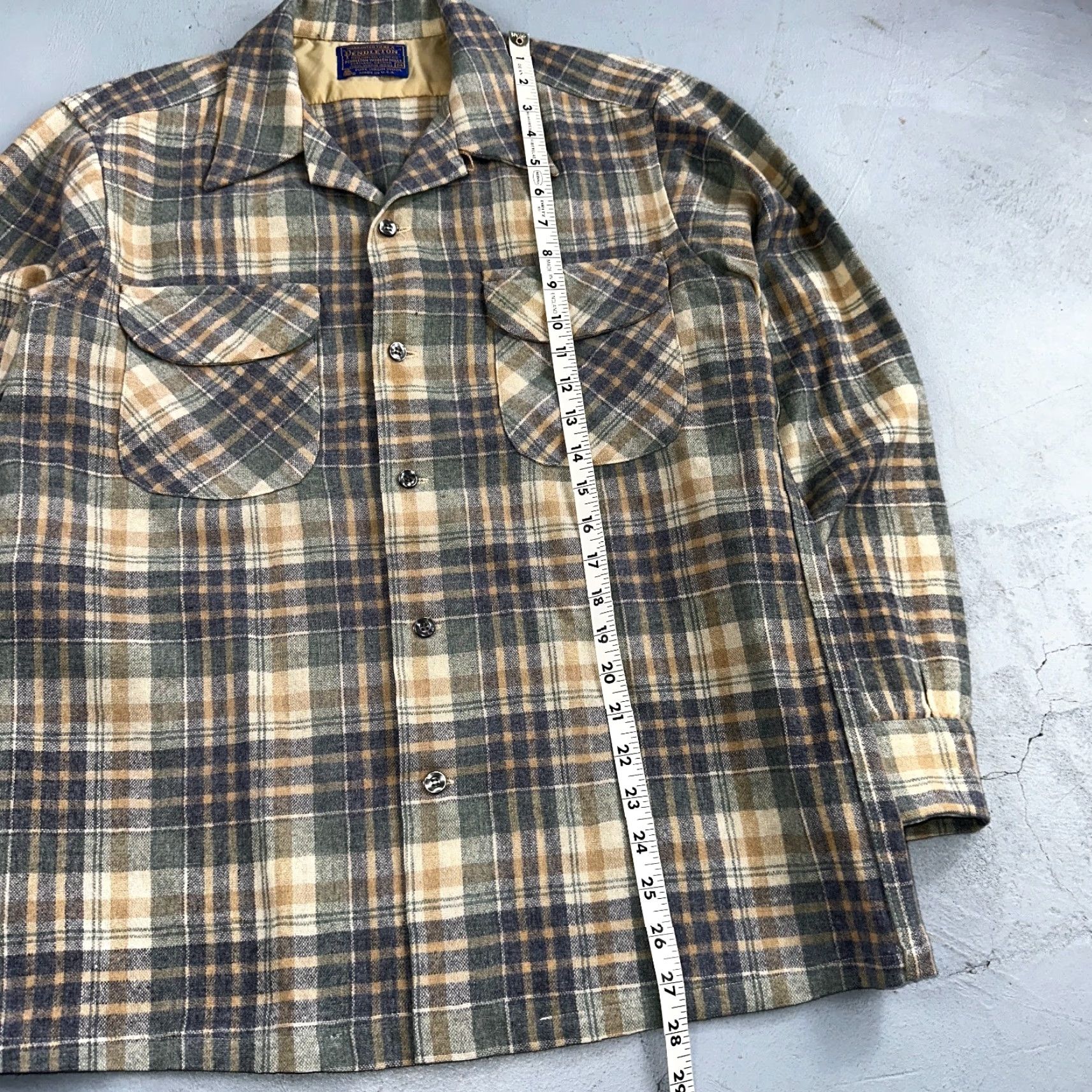 Pendleton VINTAGE Pendleton Men’s Board Shirt Flannel 100% Wool Plaid 1970s Casual Size M Grey Size US M / EU 48-50 / 2 - 3 Thumbnail