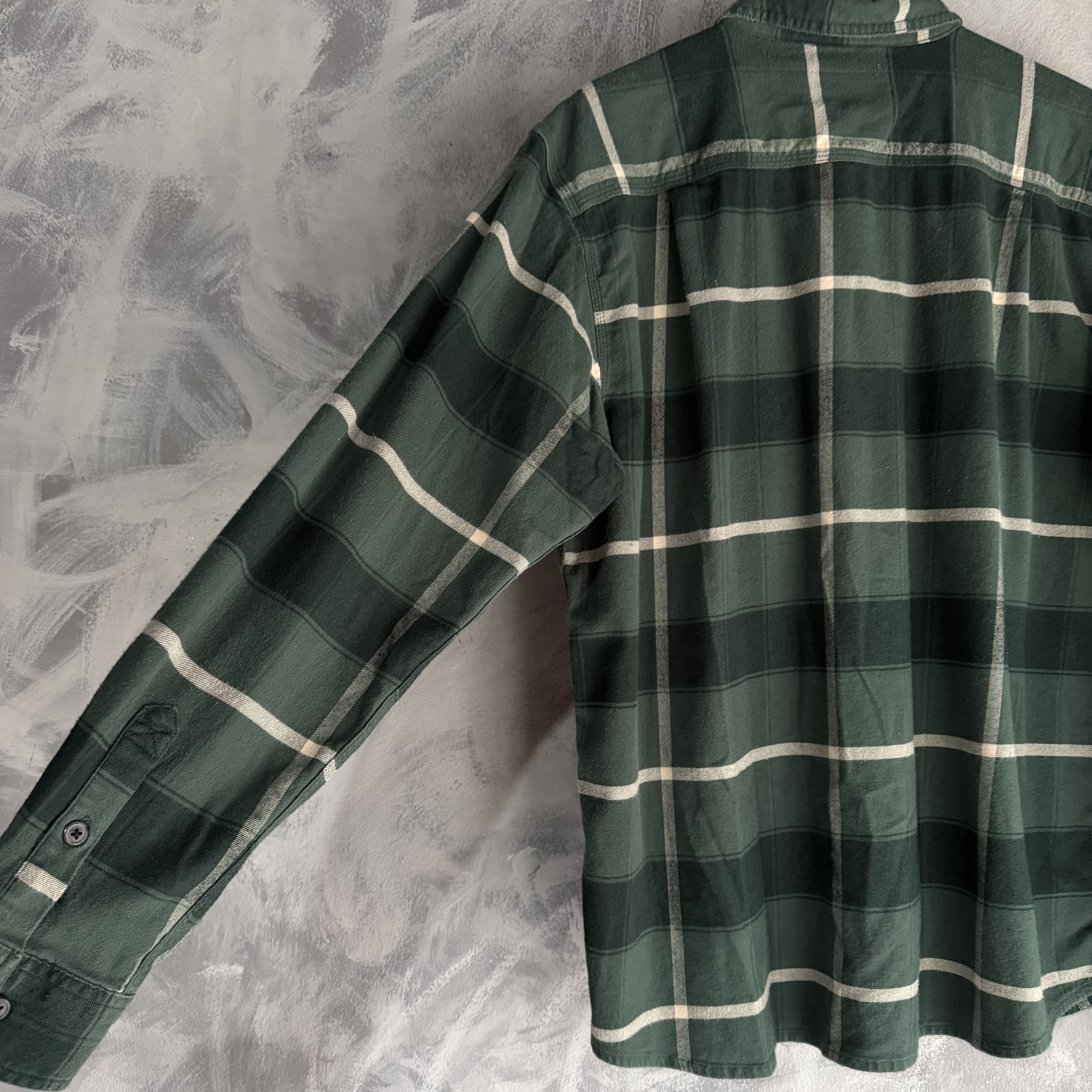 Carhartt Carhartt Shirt Green Black Plaid Flannel Relaxed Button Up Size US L / EU 52-54 / 3 - 6 Thumbnail