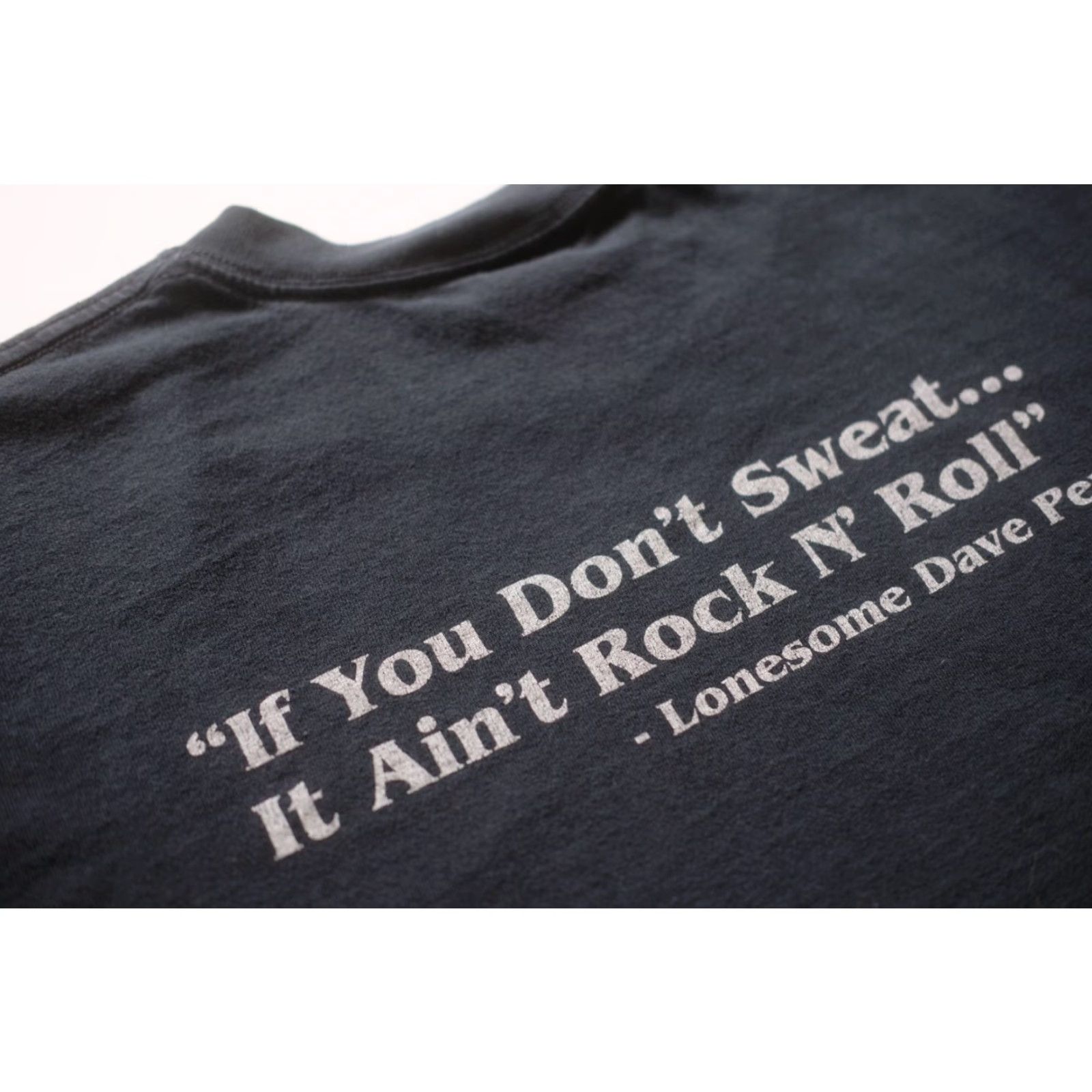 Gildan VINTAGE FOGHAT VTG Y2K 90s MUSIC IT AINT ROCK N ROLL GILDAN GRAPHIC T SHIRT Men XL Black Cotton Crew Neck Short Sleeve MSGS Size US XL / EU 56 / 4 - 6 Thumbnail