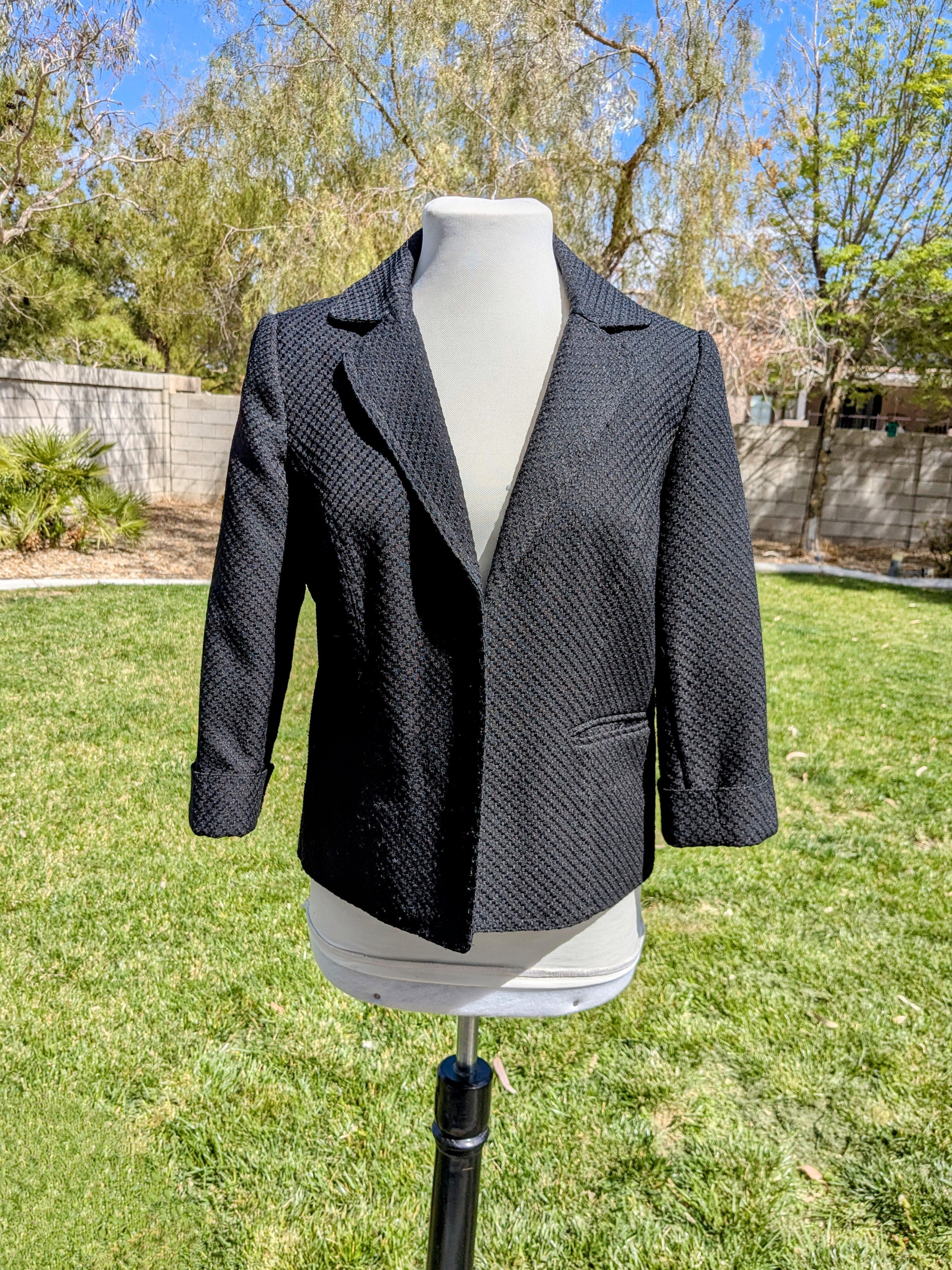 Designer Retro First Option Textured Diamond Weave Short Coat Jacket Size S / US 4 / IT 40 - 1 Thumbnail