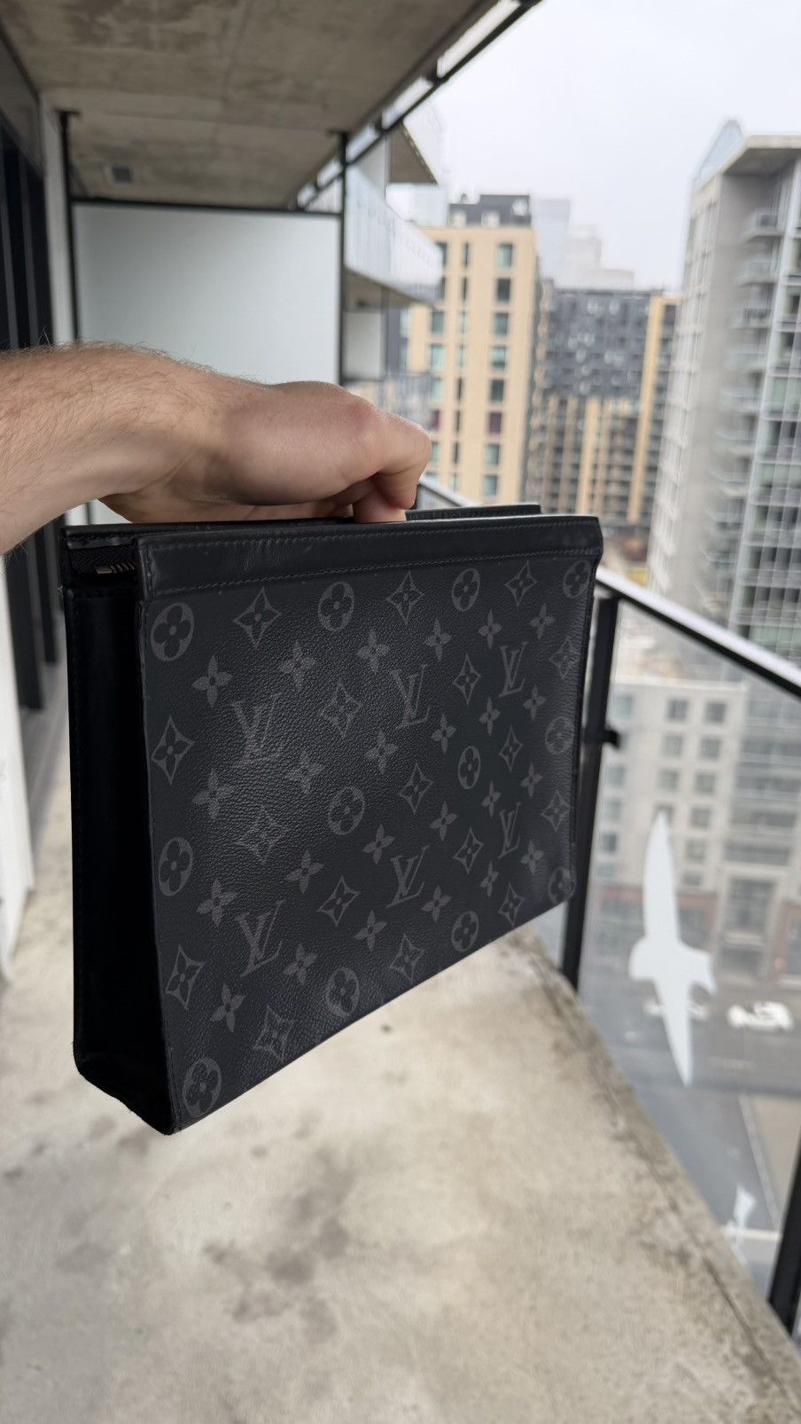 Louis Vuitton Louis Vuitton Voyage Pochette Size ONE SIZE - 22 Thumbnail