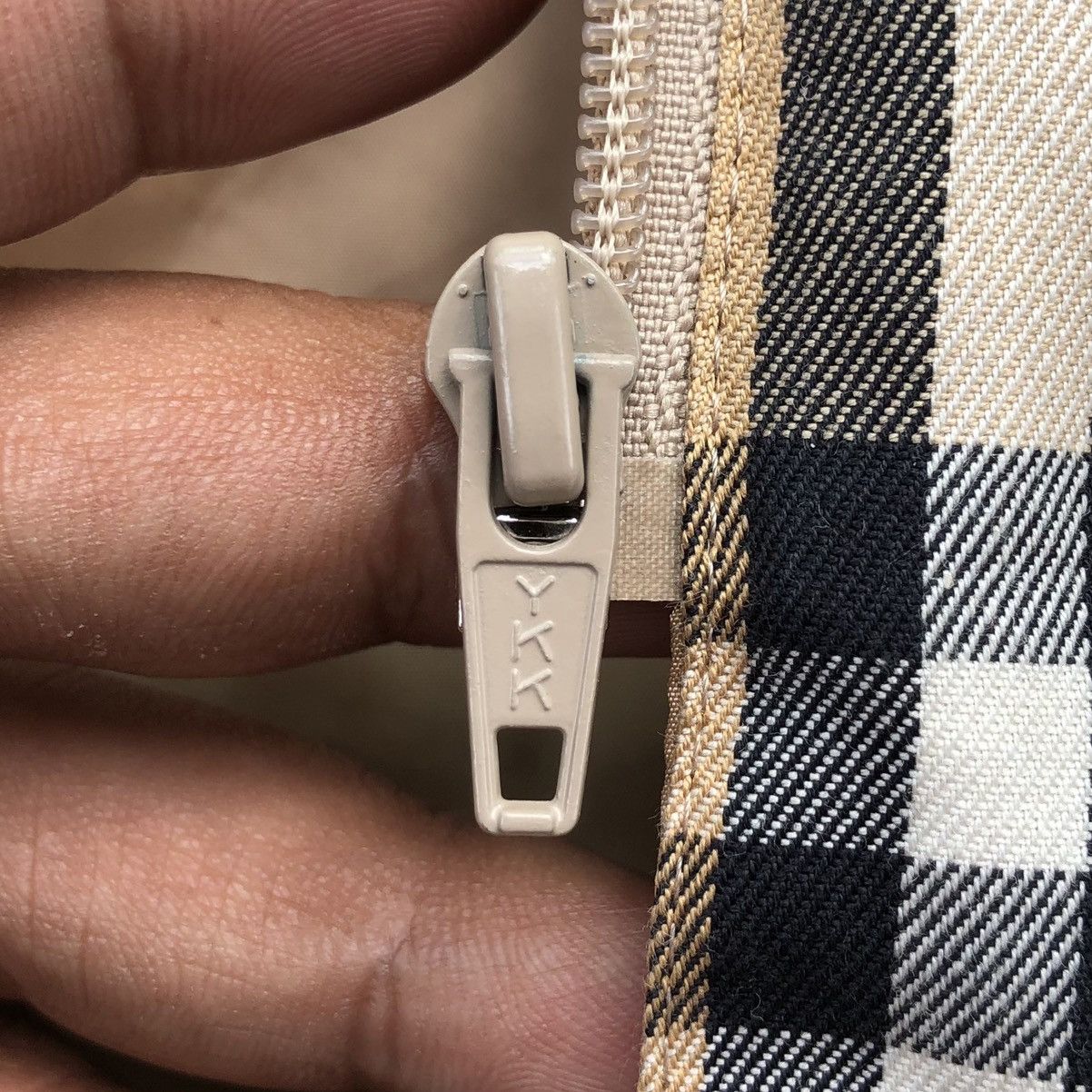 Burberry VTG Burberry London Lined Feathers Novacheck Puffer Jacket Size US L / EU 52-54 / 3 - 15 Thumbnail