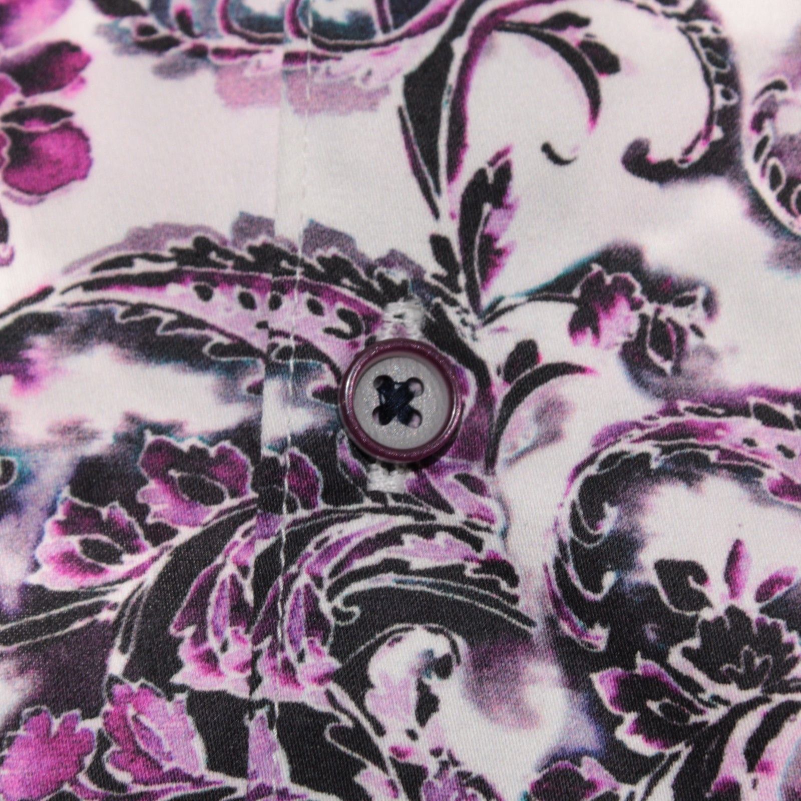 Robert Graham Robert Graham New with tags Shirt Size XL US In Purple Size US XL / EU 56 / 4 - 2 Thumbnail