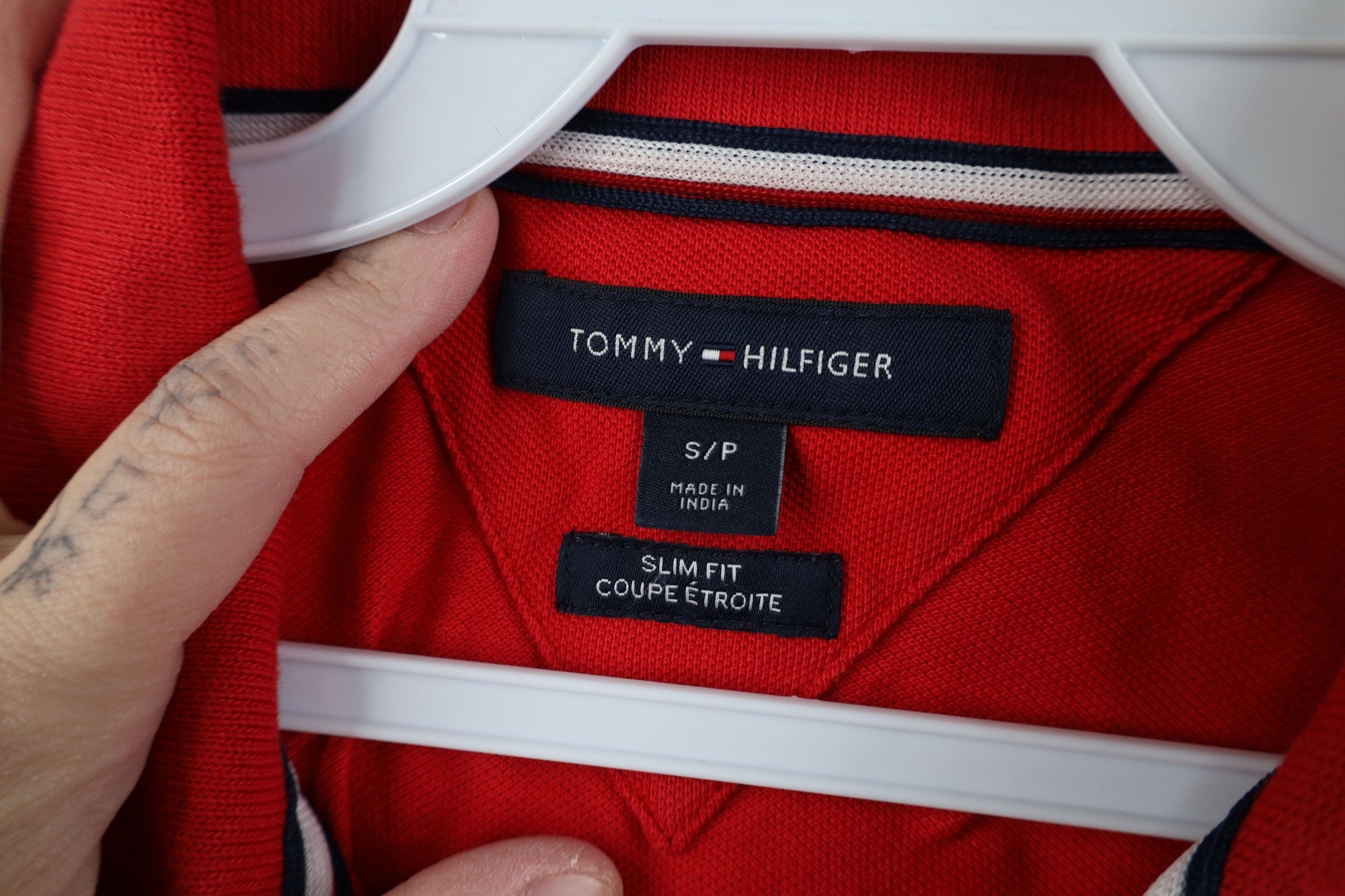 Tommy Hilfiger Vintage Y2K Tommy Hilfiger Spell Out Patch Knit Polo Shirt Size US S / EU 44-46 / 1 - 8 Thumbnail
