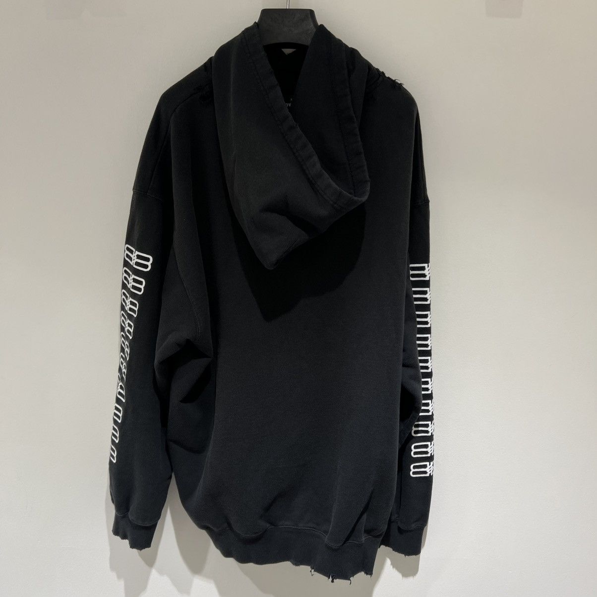 Balenciaga Balenciaga Oversized Distressed Hoodie Size US L / EU 52-54 / 3 - 3 Thumbnail