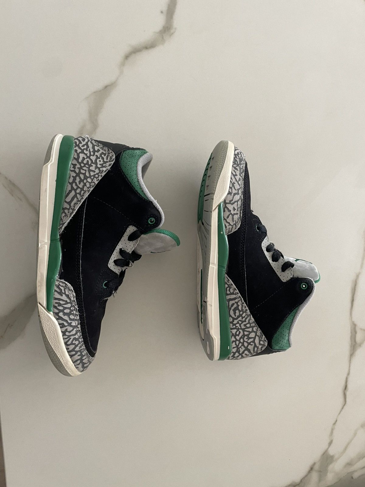 Nike Jordan 3 Retro Pine Green (PS) Size US 4.5 / IT 34.5 - 3 Thumbnail