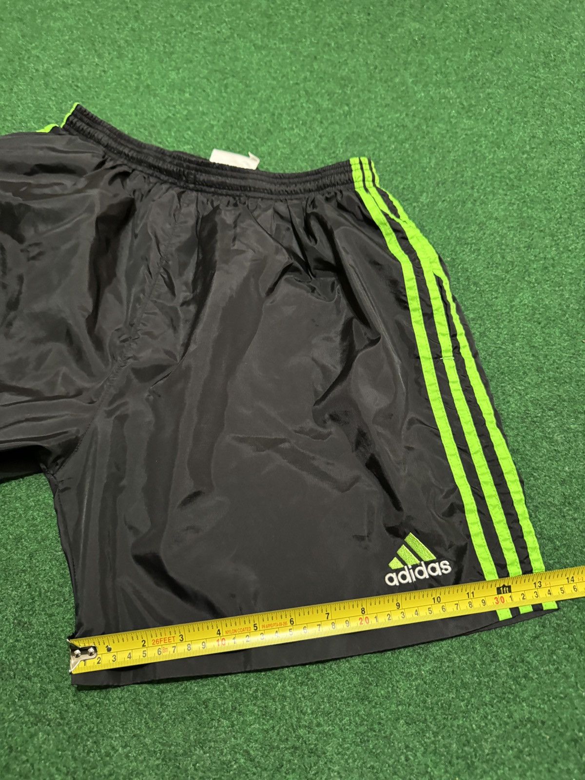 Adidas Adidas Shorts Large Vintage 90s Pockets Black 9” Drawstring Size US 29 - 7 Thumbnail