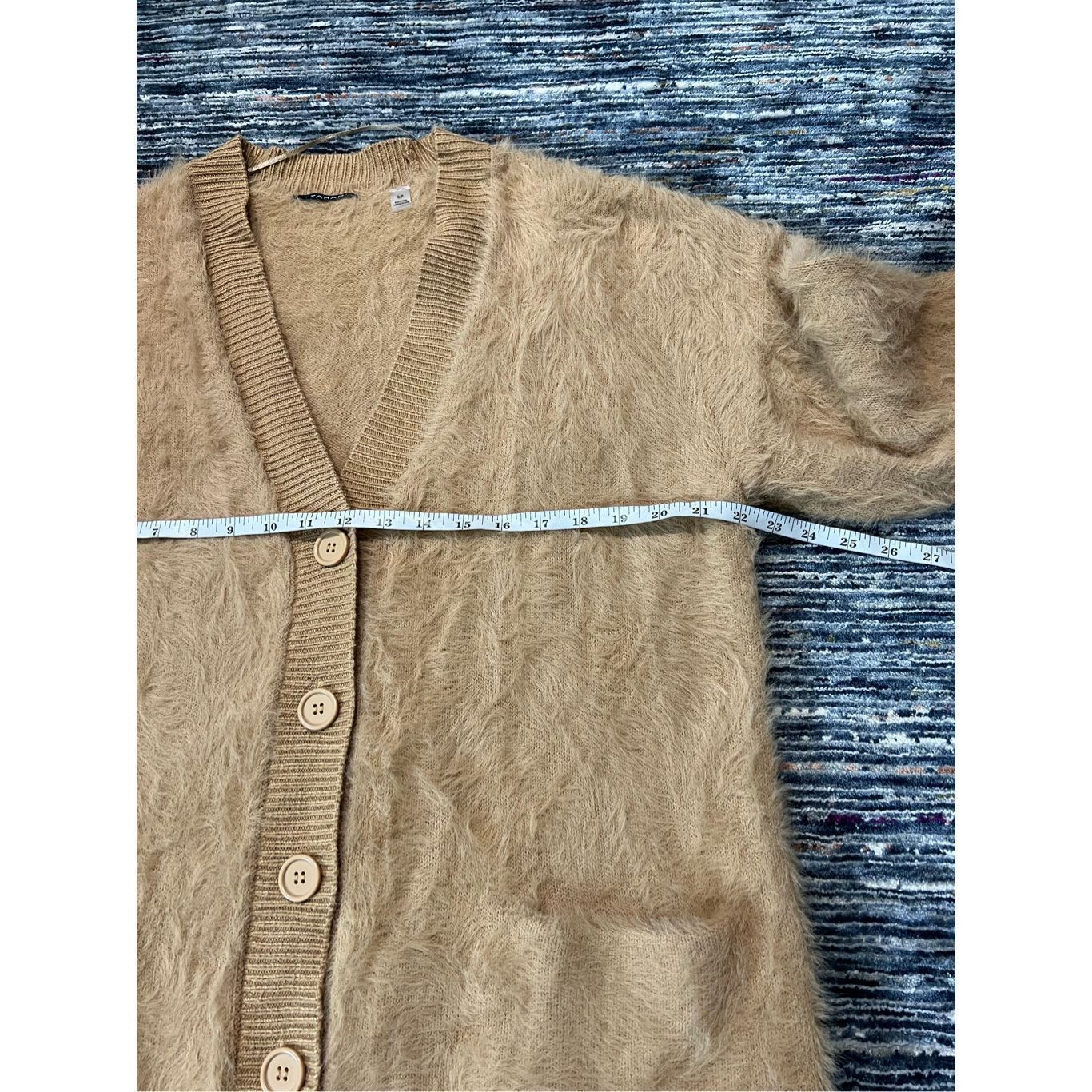 Other T Tahari oversized sweater cardigan eyelashes size S Size S / US 4 / IT 40 - 8 Thumbnail