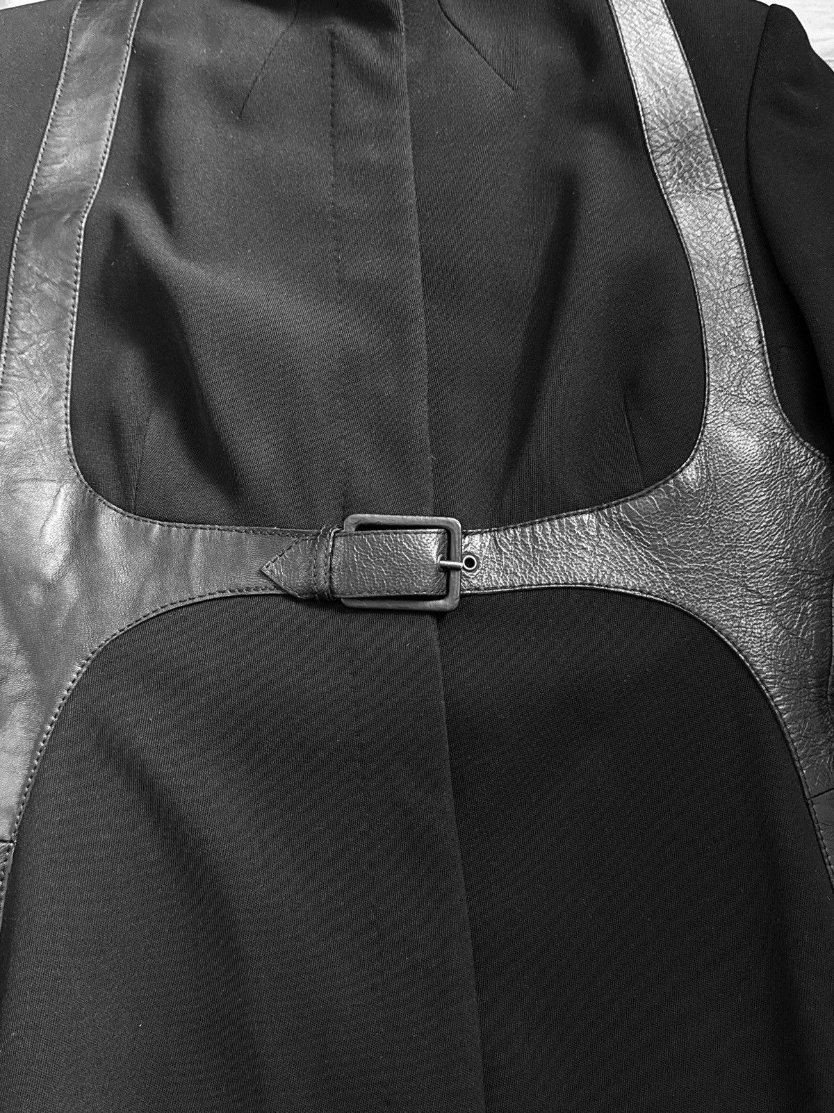 Alexander McQueen Runway AW 2002 Supercalifragilistic Alexander McQueen jacket Size M / US 6-8 / IT 42-44 - 10 Thumbnail