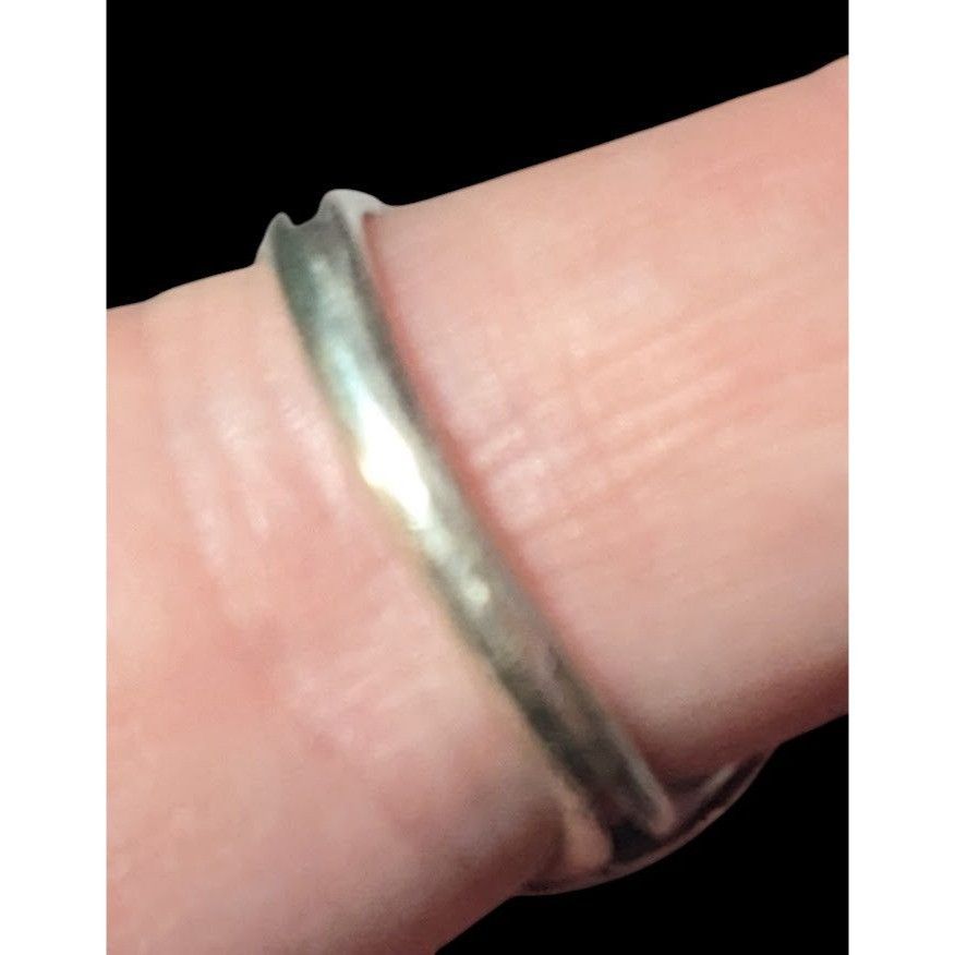Other Vintage Sterling Silver Floral Scroll Concave Ring Size 7 1/ Size ONE SIZE - 15 Thumbnail