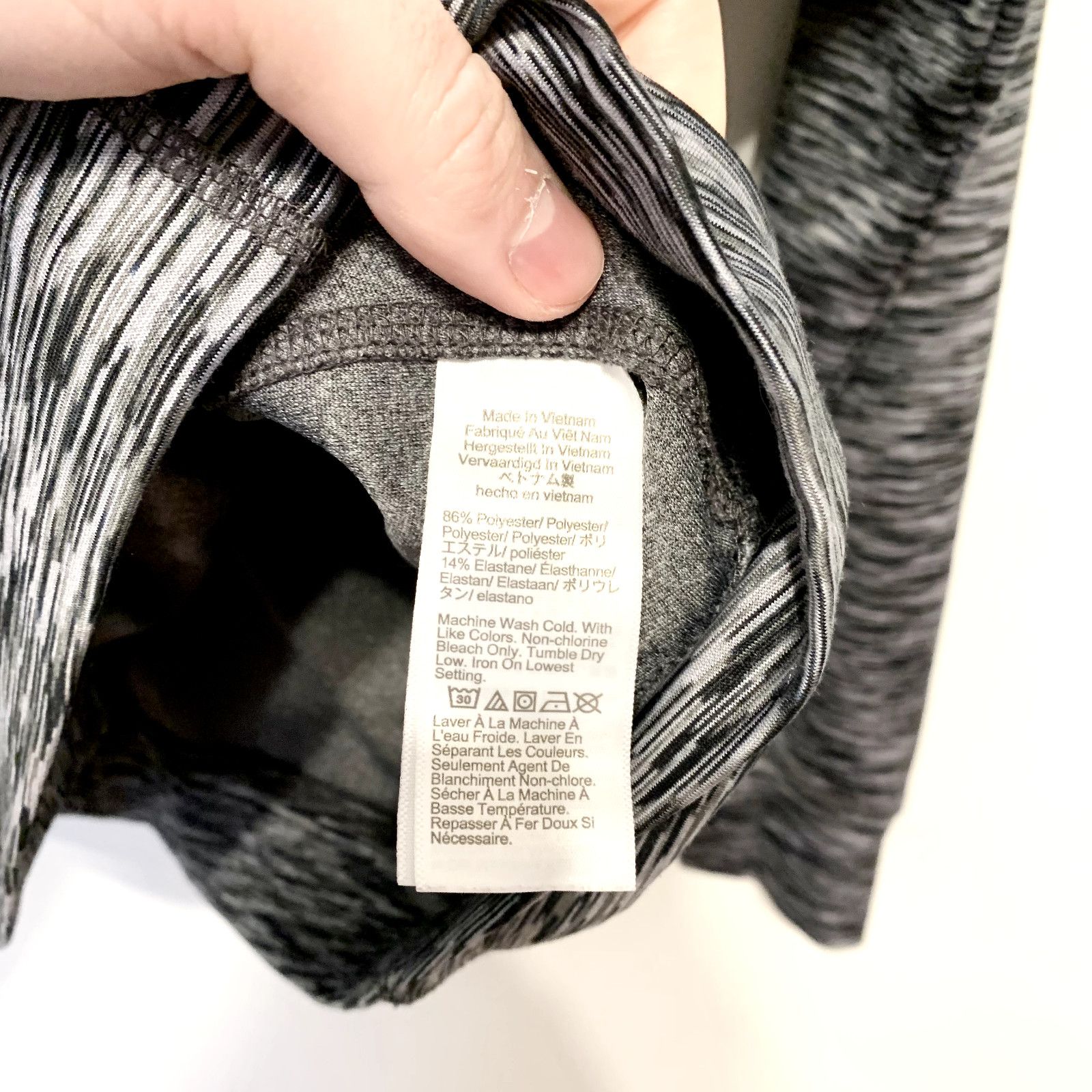 J.Crew J.Crew Sweater Sz XS Polyester Long Sleeve Collared 1/4 Zip Size XS / US 0-2 / IT 36-38 - 3 Thumbnail