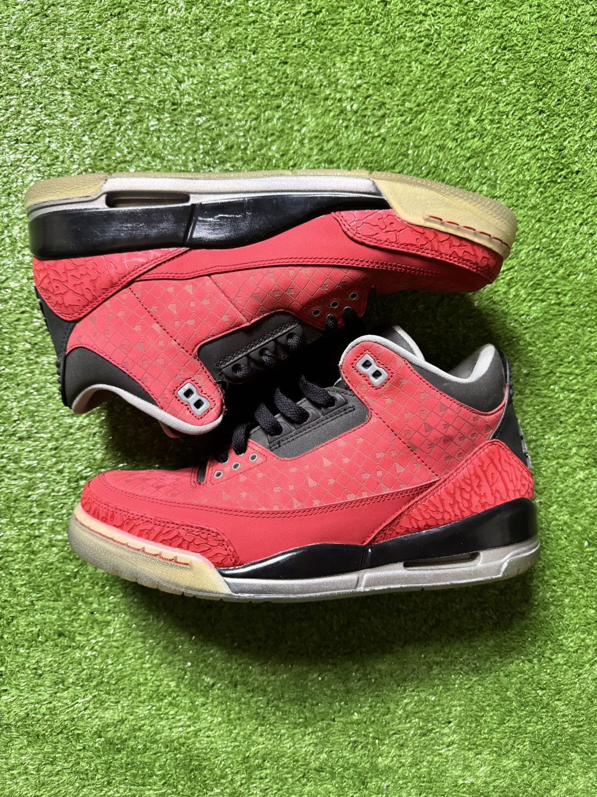 Jordan Brand Air Jordan 3 Retro Doernbecher 2010 Size US 9 / EU 42 - 3 Thumbnail