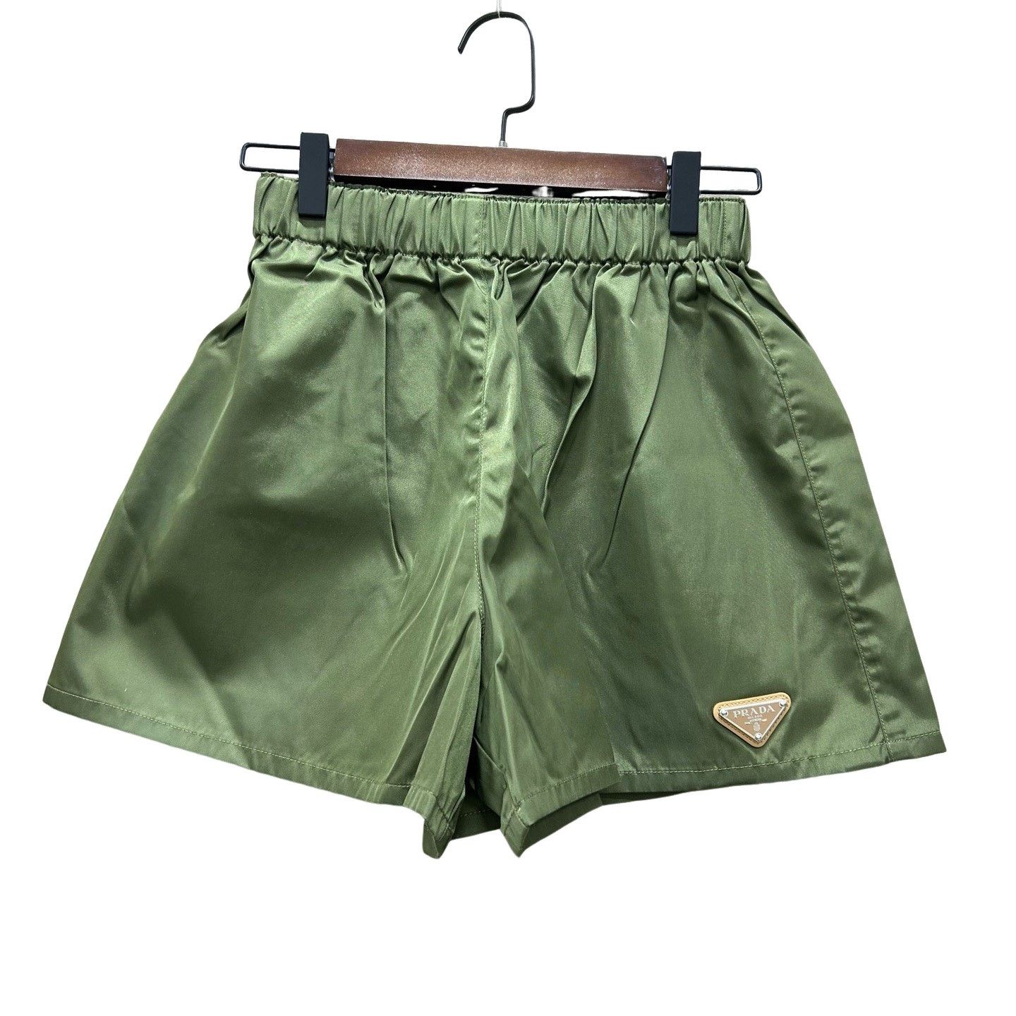 Prada Prada Green Nylon Shorts Size 36 Size 25" / US 0 / IT 36 - 1 Thumbnail