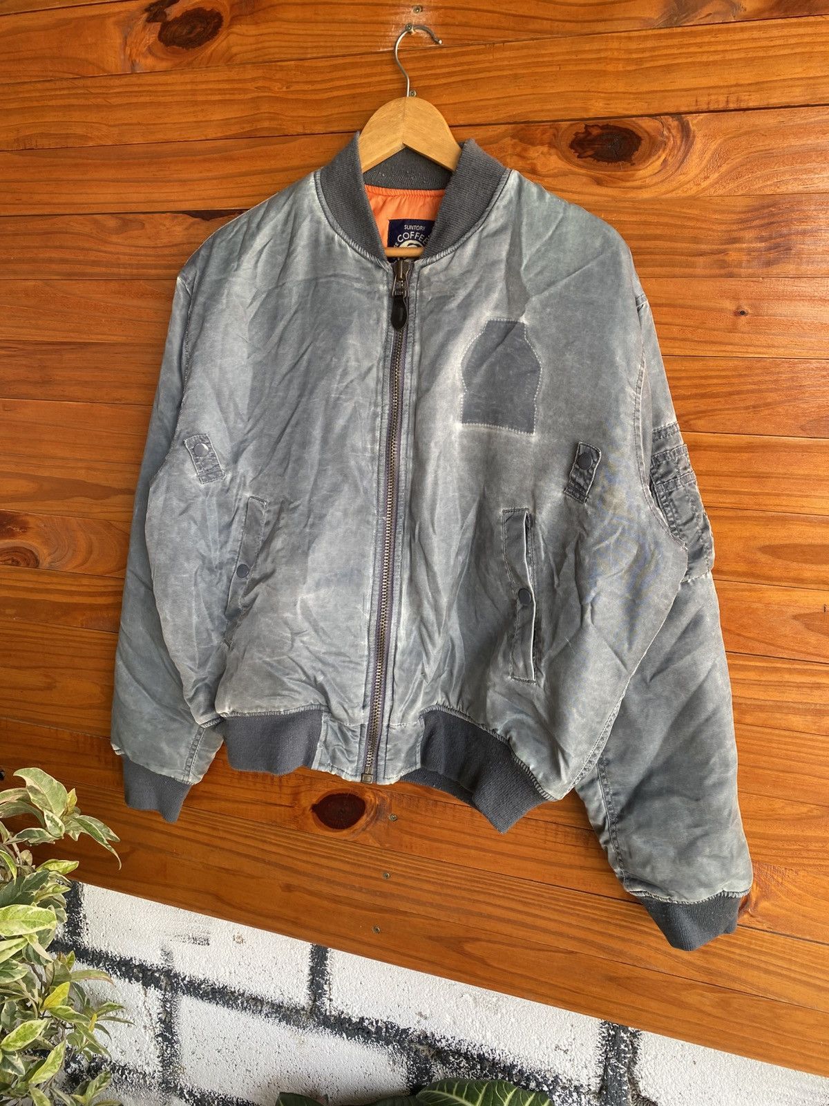 Japanese Brand Vintage Suntory Coffee Bomber Jacket Gray MA-1 Style Japan Size US L / EU 52-54 / 3 - 4 Thumbnail