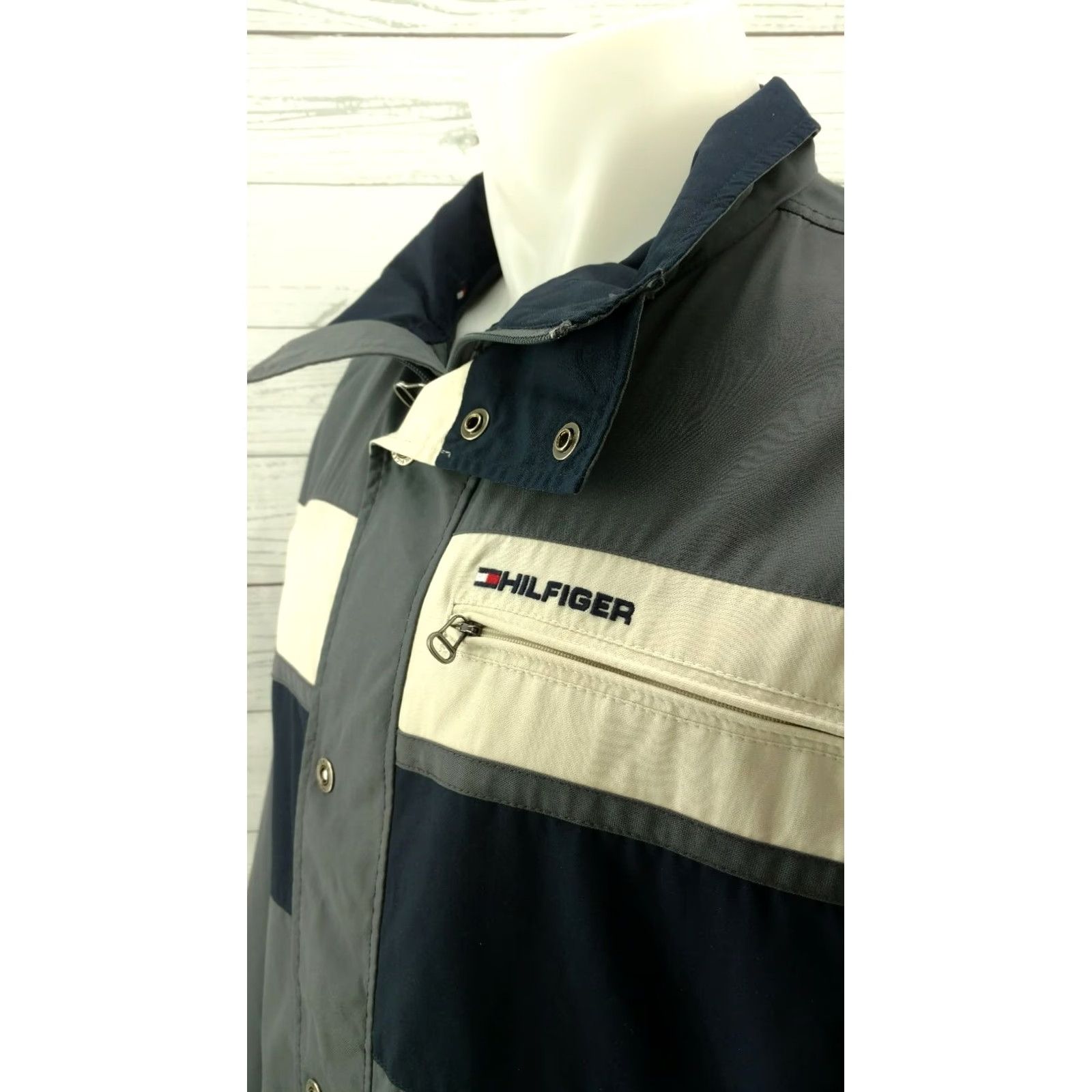 Tommy Hilfiger Tommy Hilfiger Jacket Medium Mens Full Zip Button Gray Blue White Size US M / EU 48-50 / 2 - 3 Thumbnail