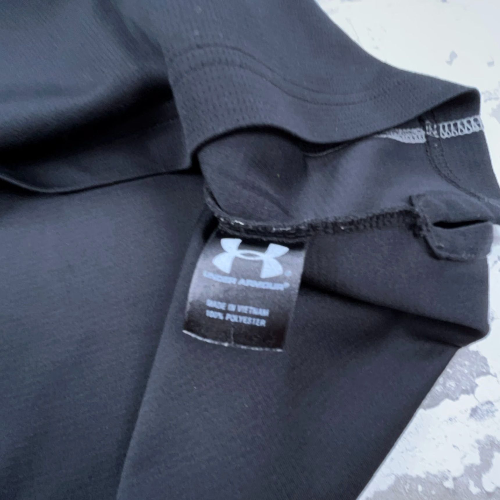 Under Armour Under Armour Shirt Men Large Black White Tee Pull Over Performance Golf Club Size US L / EU 52-54 / 3 - 4 Thumbnail