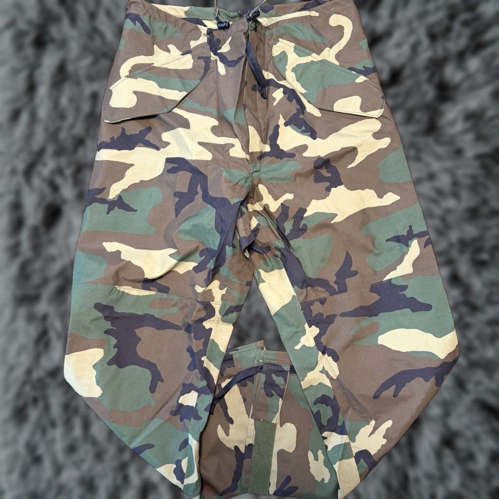 Vintage Army Camo GORE Seam Pants Medium Long Zip Leg Cold Weather Trousers New Size US 31 - 1 Thumbnail