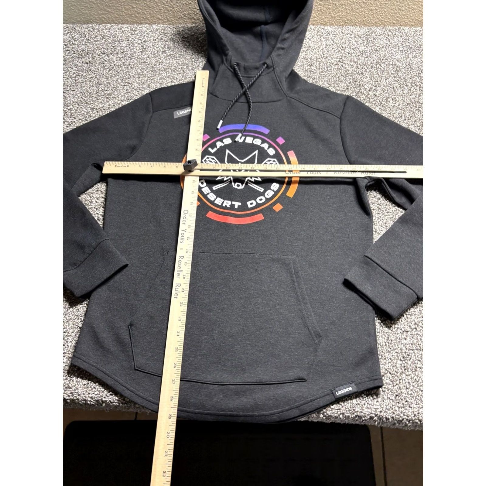 Vintage LEGENDS Las Vegas Desert Dogs Hoodie Mens Black Pullover Sweatshirt Size US M / EU 48-50 / 2 - 4 Thumbnail