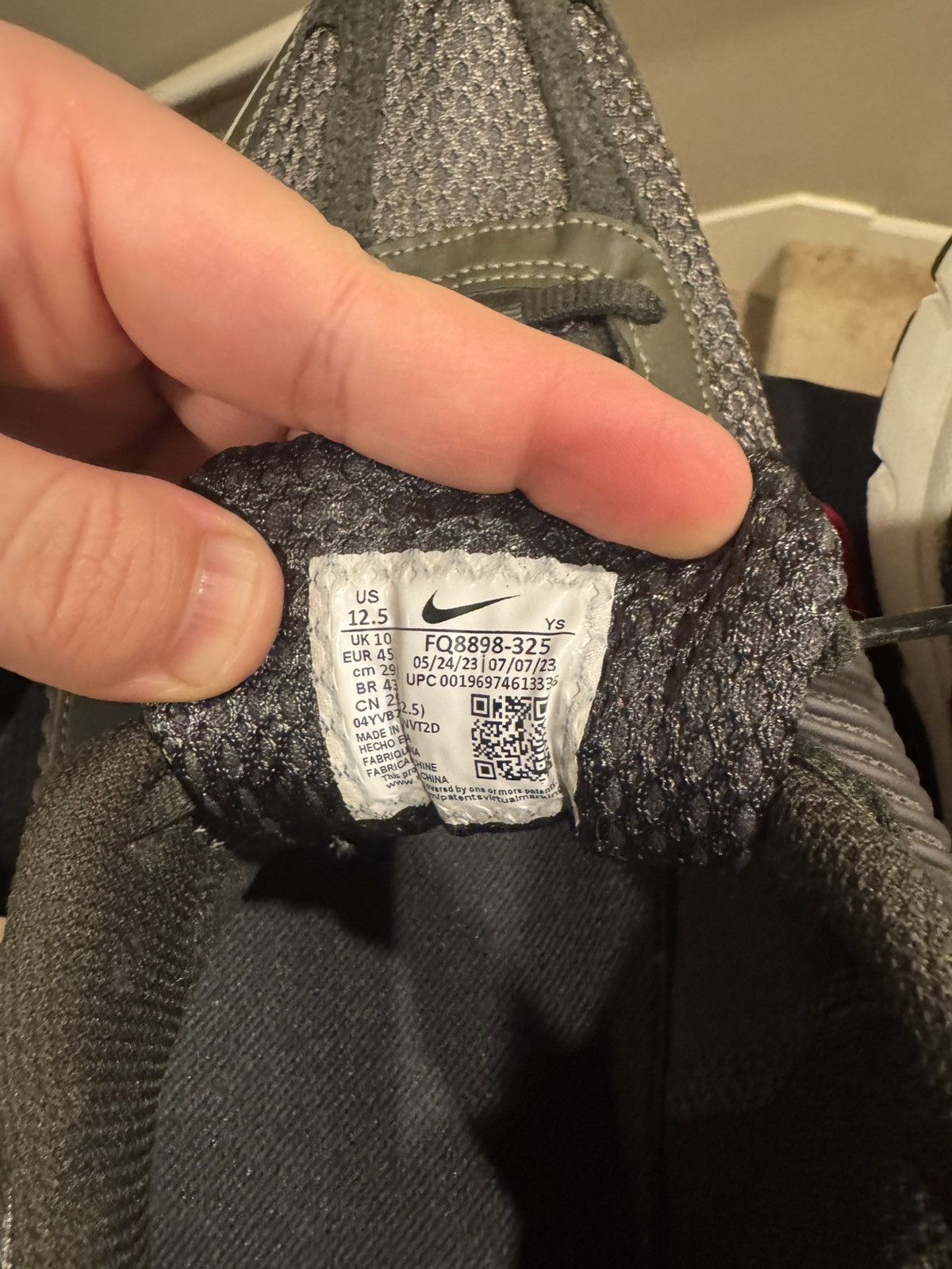 Nike Vomero 5 Size US 11 / EU 44 - 8 Thumbnail