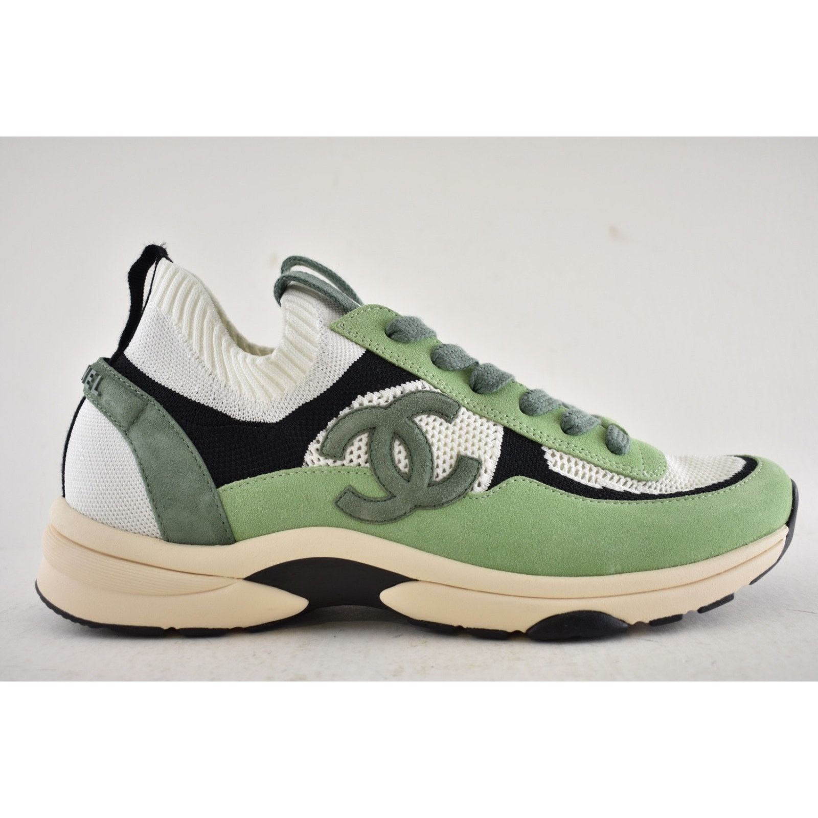 Chanel Green White Black Suede Knit CC Logo Low Trainer Sneaker 11 Size US 11 / EU 44 - 2 Thumbnail
