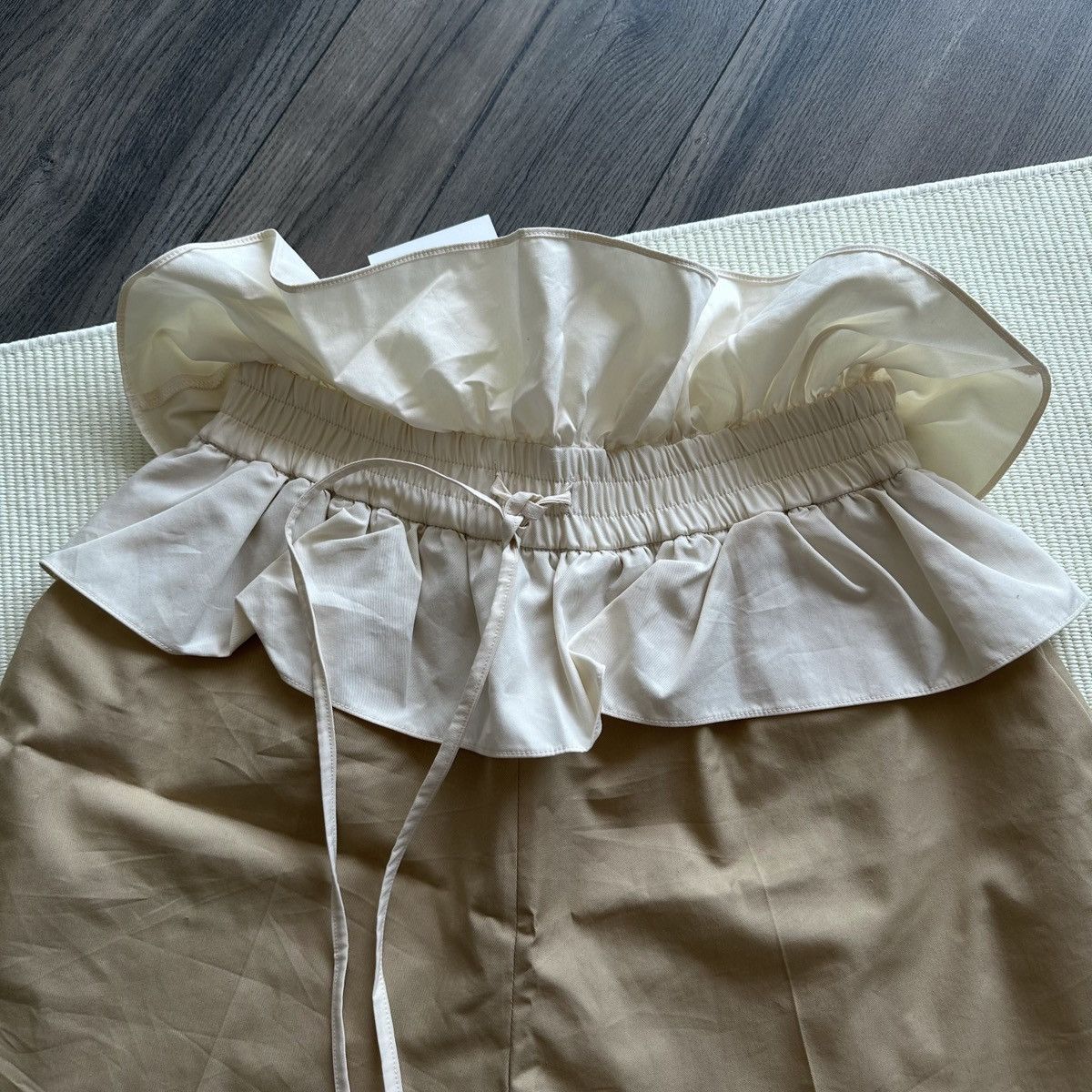 Other Romanchic Beige Ruffle Shorts Size 27" / US 4 / IT 40 - 3 Thumbnail