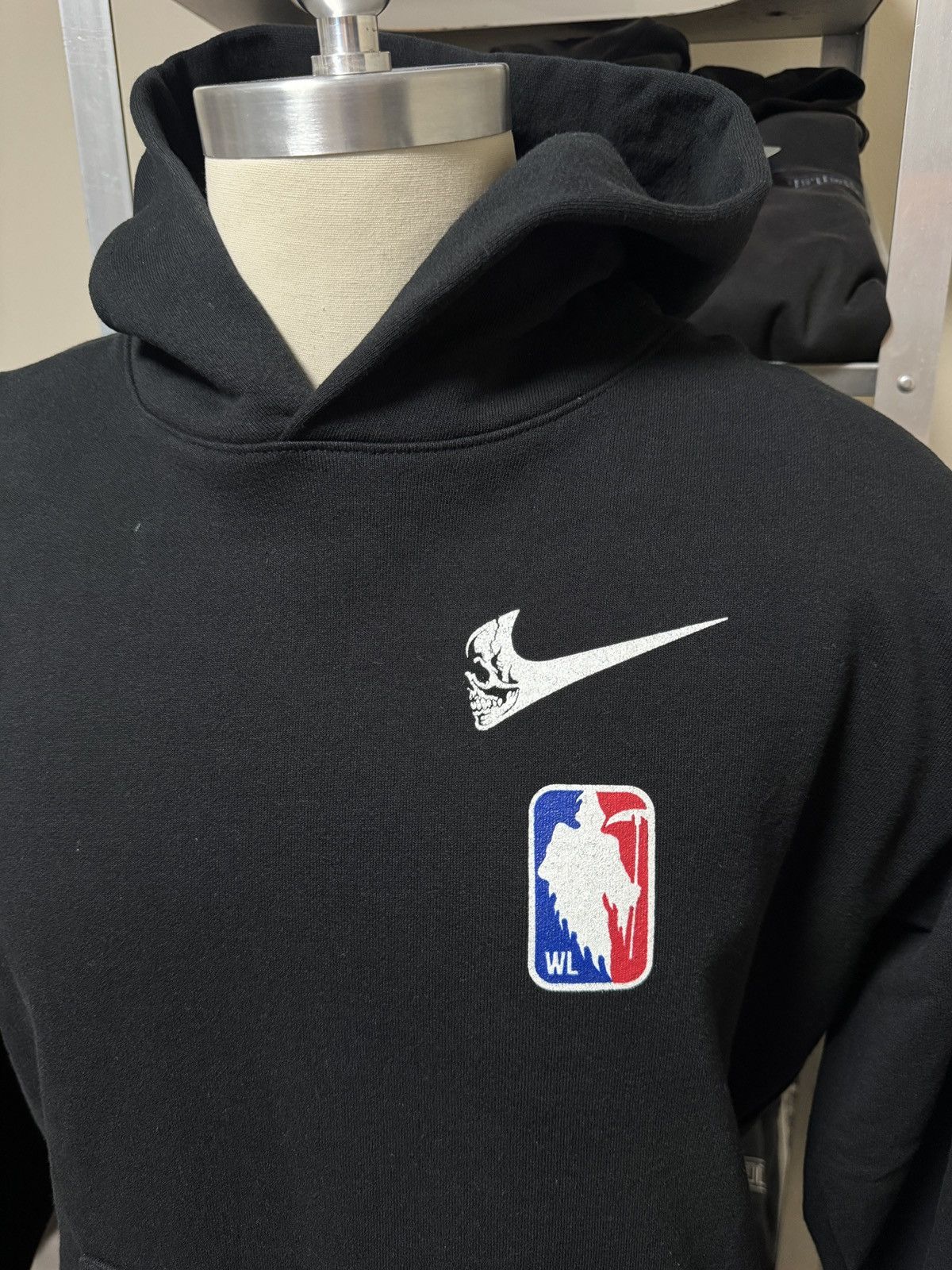 Nike × Warren Lotas 2018 Warren Lotas NBA Milwaukee Bucks Hoodie Sweatshirt Size US XL / EU 56 / 4 - 9 Thumbnail