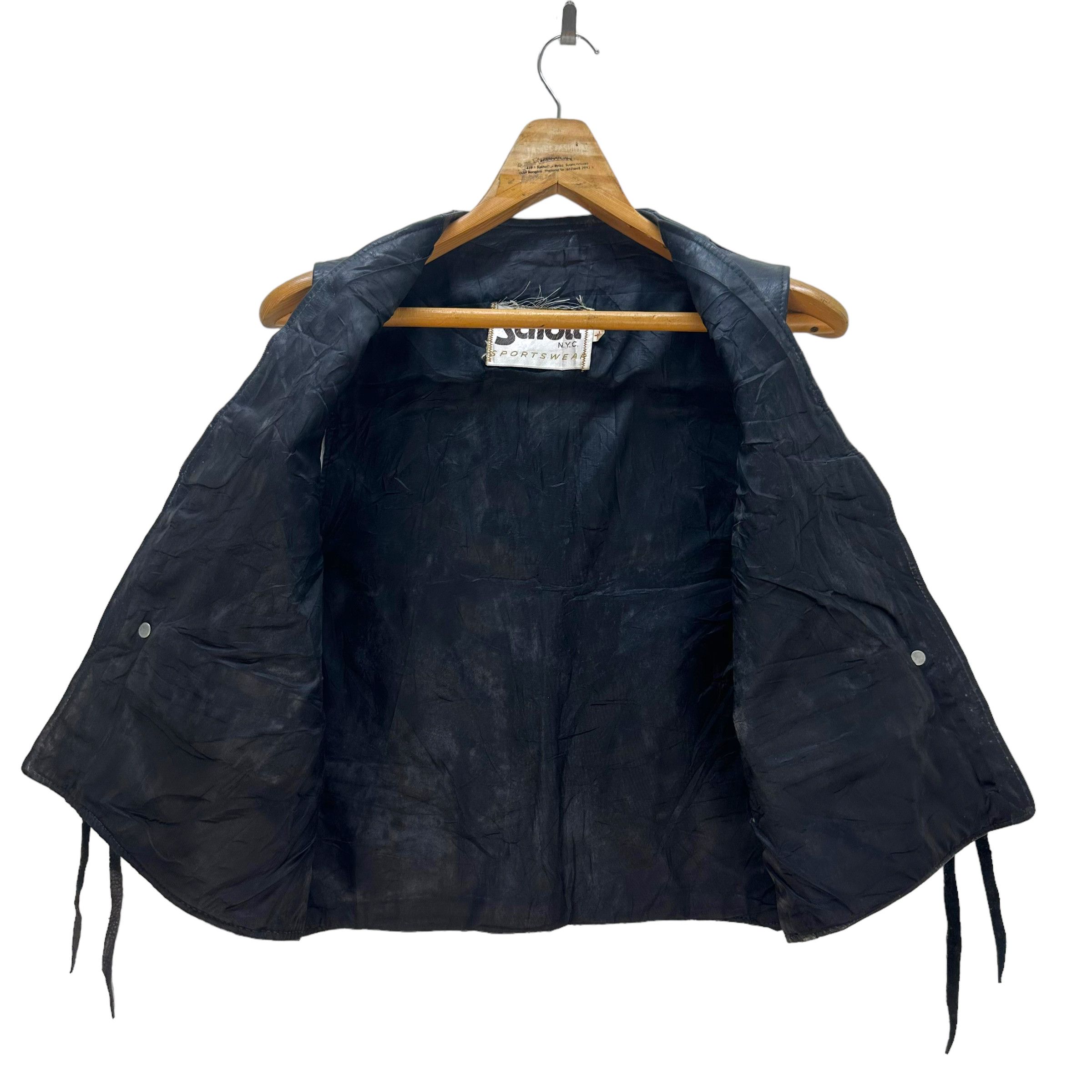 Leather RARE🔥 SCHOTT NYC SPORTWEAR LEATHER VEST #8500 Size US L / EU 52-54 / 3 - 7 Thumbnail