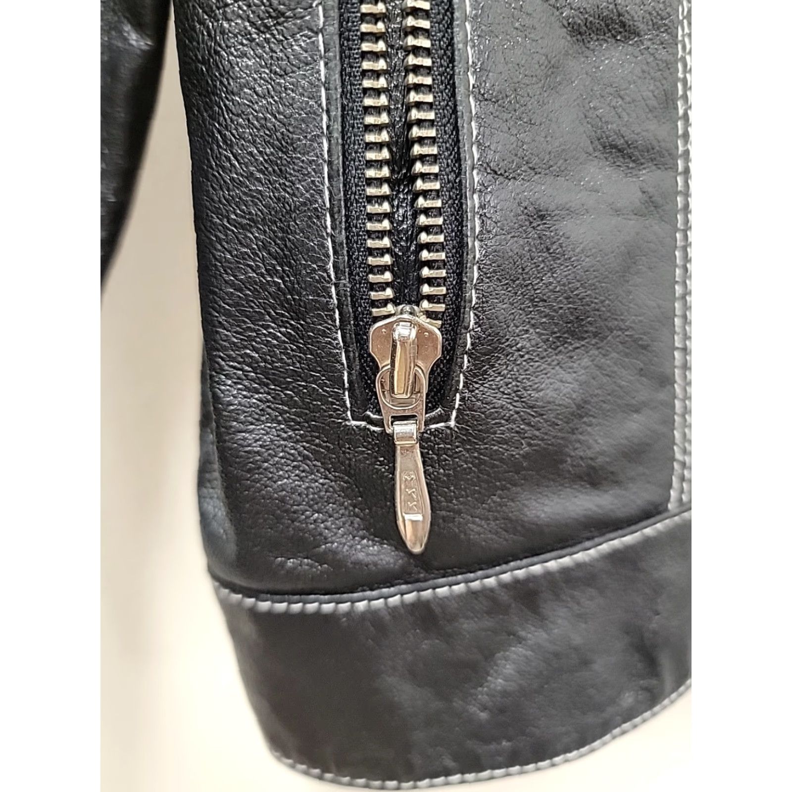 Vintage VINTAGE Wilson's Leather Women's Jacket Black Biker 90s Size L Steel Zipper Mens? Size L / US 10 / IT 46 - 2 Thumbnail