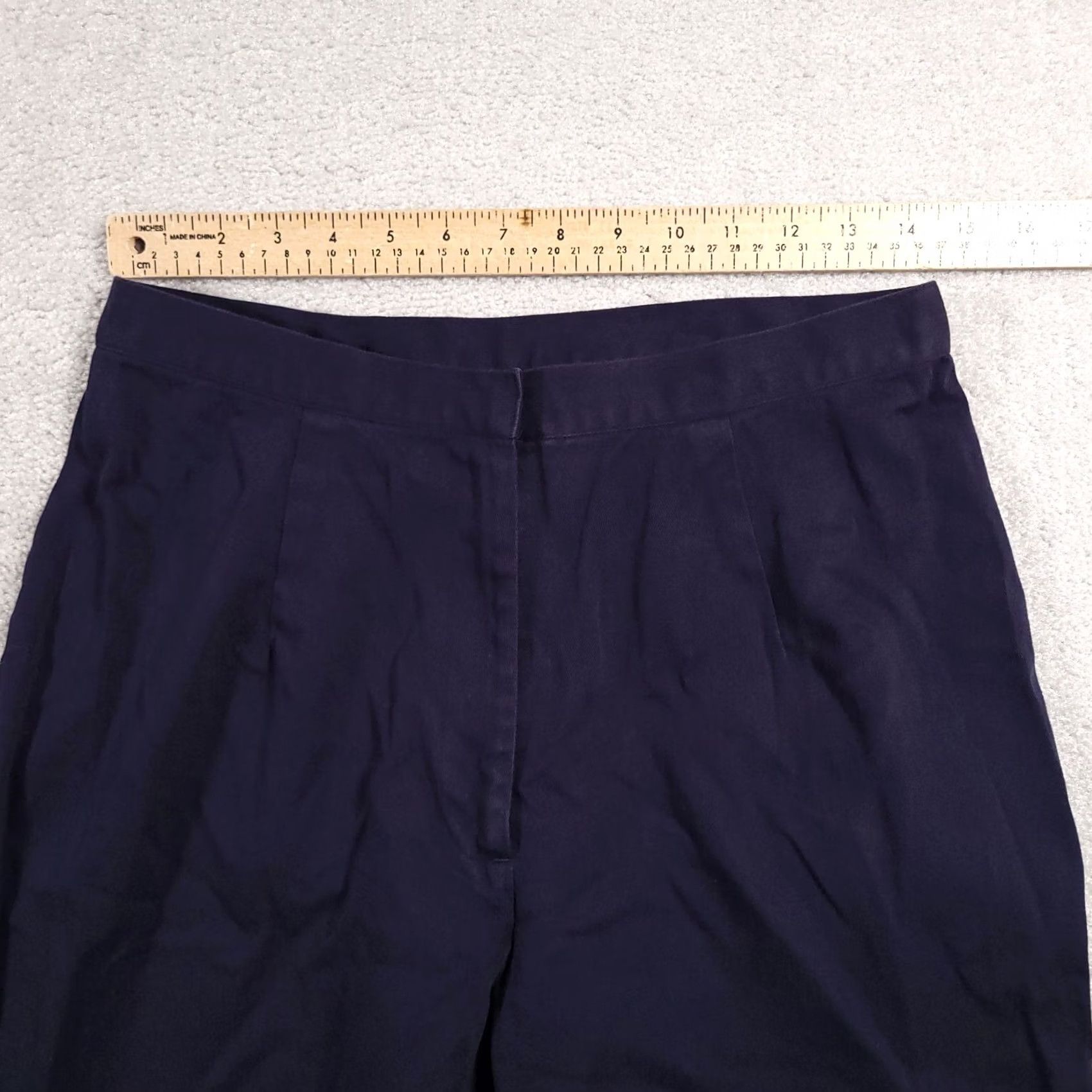 Vintage Venezia Cropped Capri Pants Women's 14 Navy Blue Capri Pants Tapered Khaki Fabric Cotton Spandex Popular Women’s Pants 14 Navy Blue Vesley? Size 36" / US 14 / IT 50 - 5 Thumbnail
