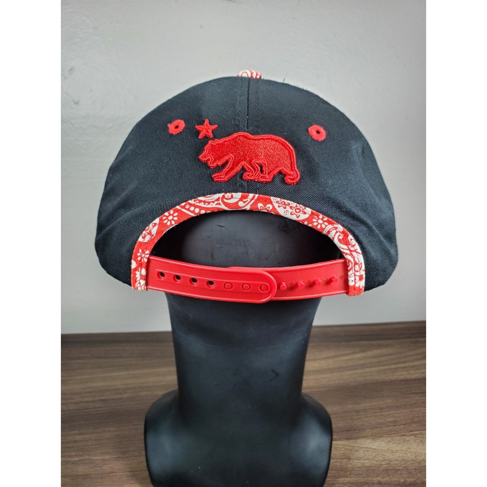 California Republic California Republic Black Red White Paisley Snapback Hat Cap Size ONE SIZE - 7 Thumbnail