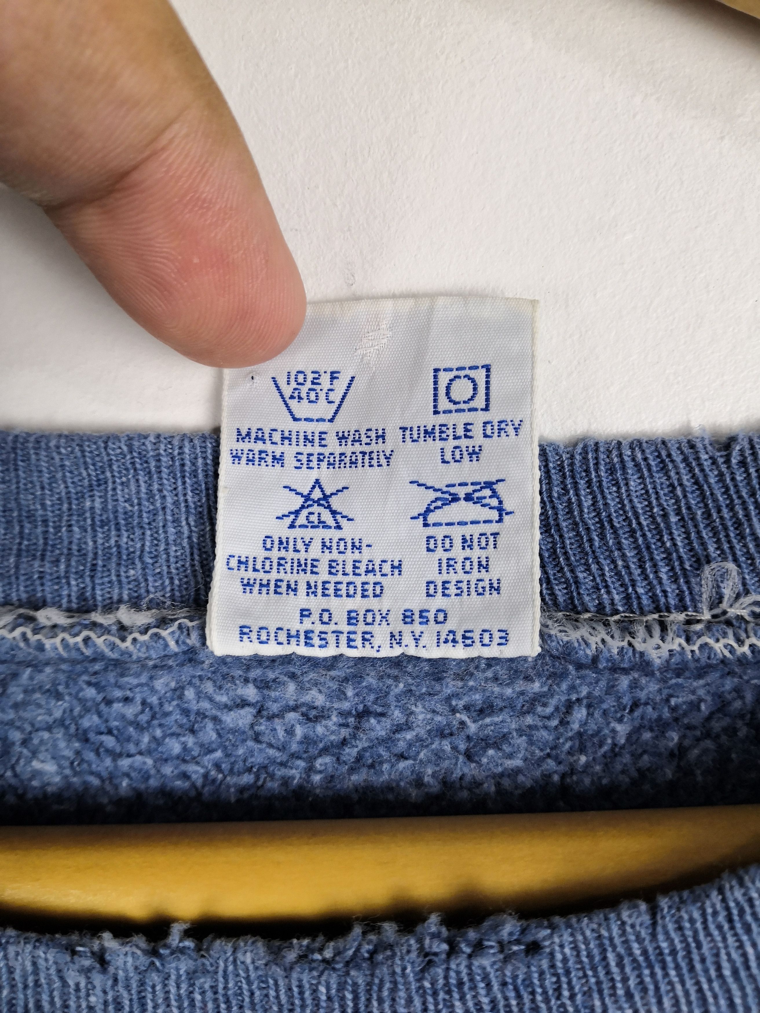 Champion Vintage 90s Champion Reverse Weave Sweatshirt Crewneck Size US M / EU 48-50 / 2 - 5 Thumbnail