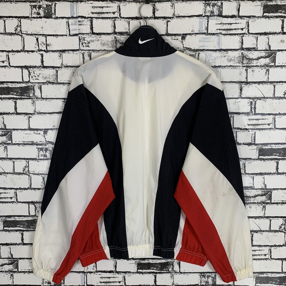 Nike Vintage Nike Windbreaker Jacket Size US S / EU 44-46 / 1 - 5 Thumbnail