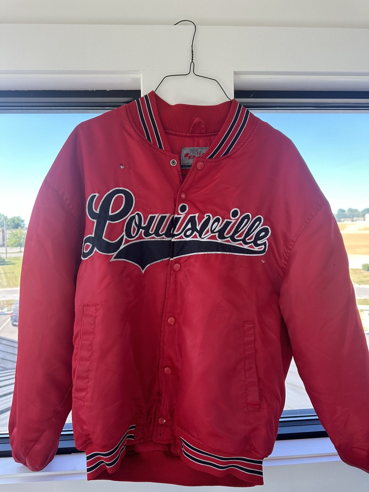 Vintage University Louisville satin varsity jacket Size US L / EU 52-54 / 3 - 1 Thumbnail