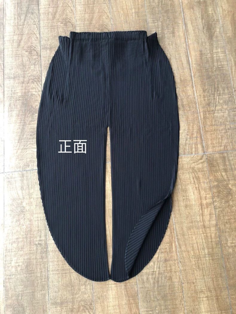 Issey Miyake Issey Miyake size:2 Black mainline wavy edge irregular-sha Size 31" - 3 Thumbnail