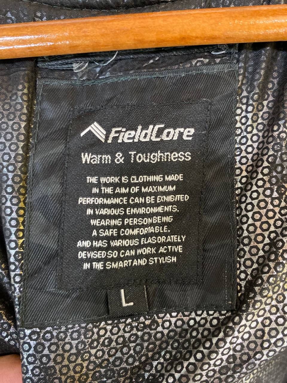 Japanese Brand fieldcore japanese brand camo bomber jacket heat assist Size US L / EU 52-54 / 3 - 7 Thumbnail
