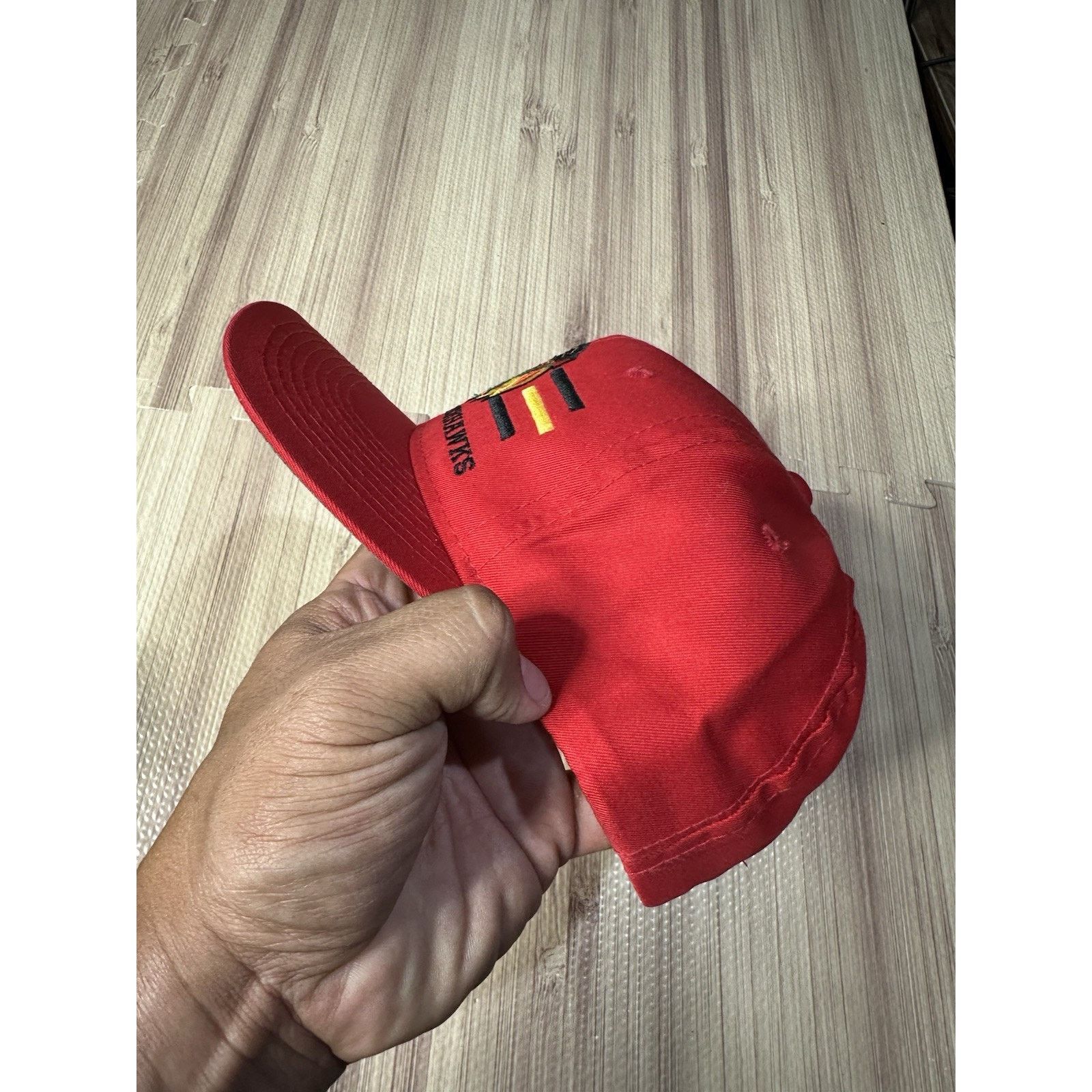 & Other Stories Vintage Chicago Blackhawks Red Snapback Hat Young An Size ONE SIZE - 4 Thumbnail