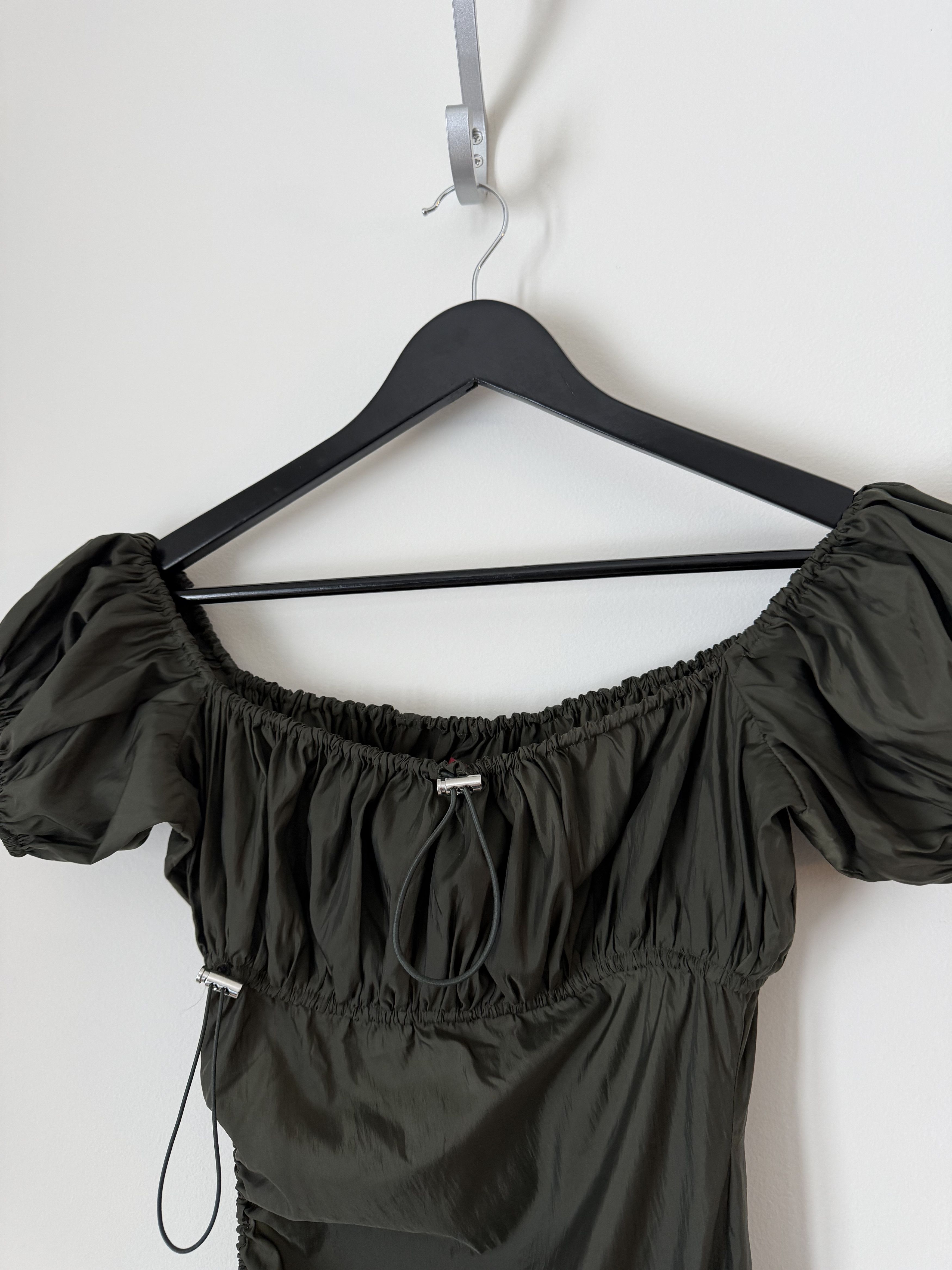Heaven by Marc Jacobs Heaven by Marc Jacobs Off Shoulder Gathered Dress Dark Green Size S / US 4 / IT 40 - 2 Thumbnail