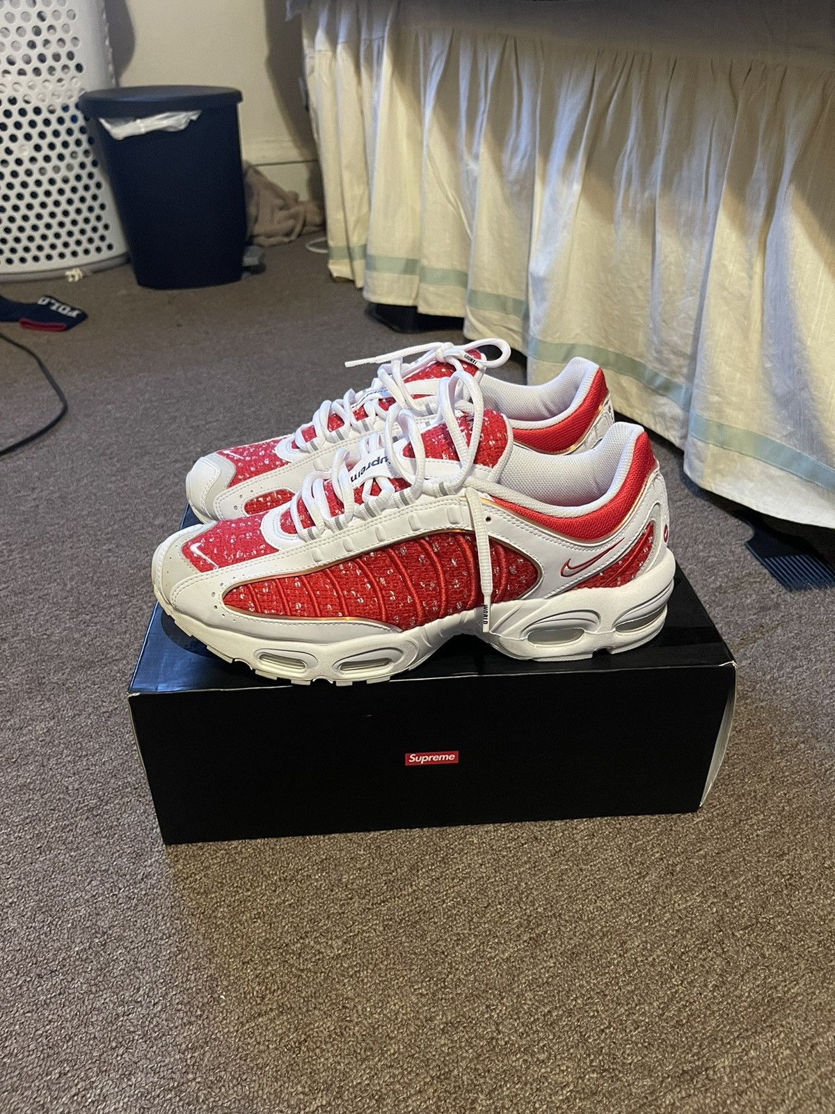 Supreme tailwind on feet shop