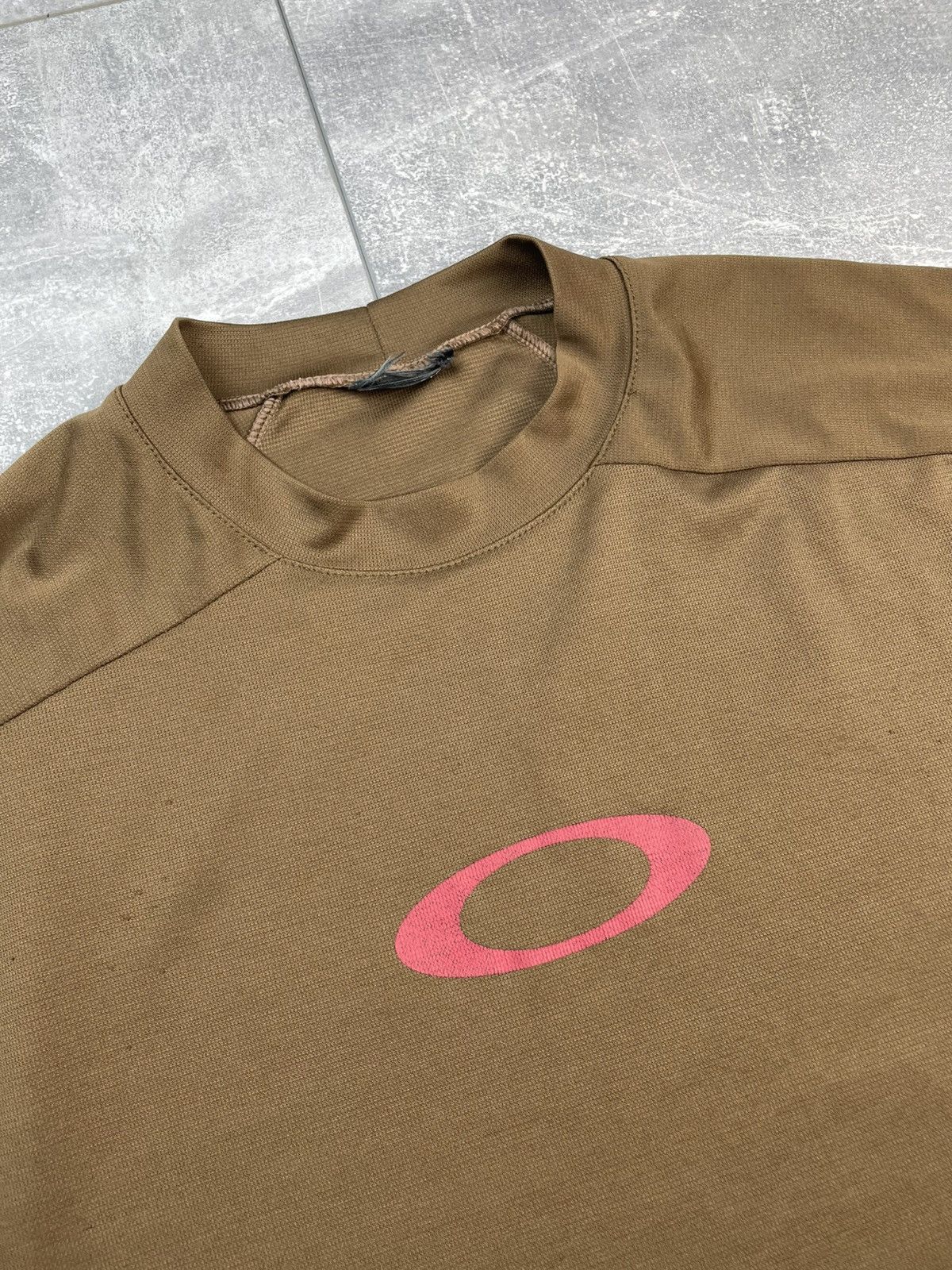 Oakley Oakley Vintage Long Sleeve Big Logo Rare 90s Size US XL / EU 56 / 4 - 5 Thumbnail