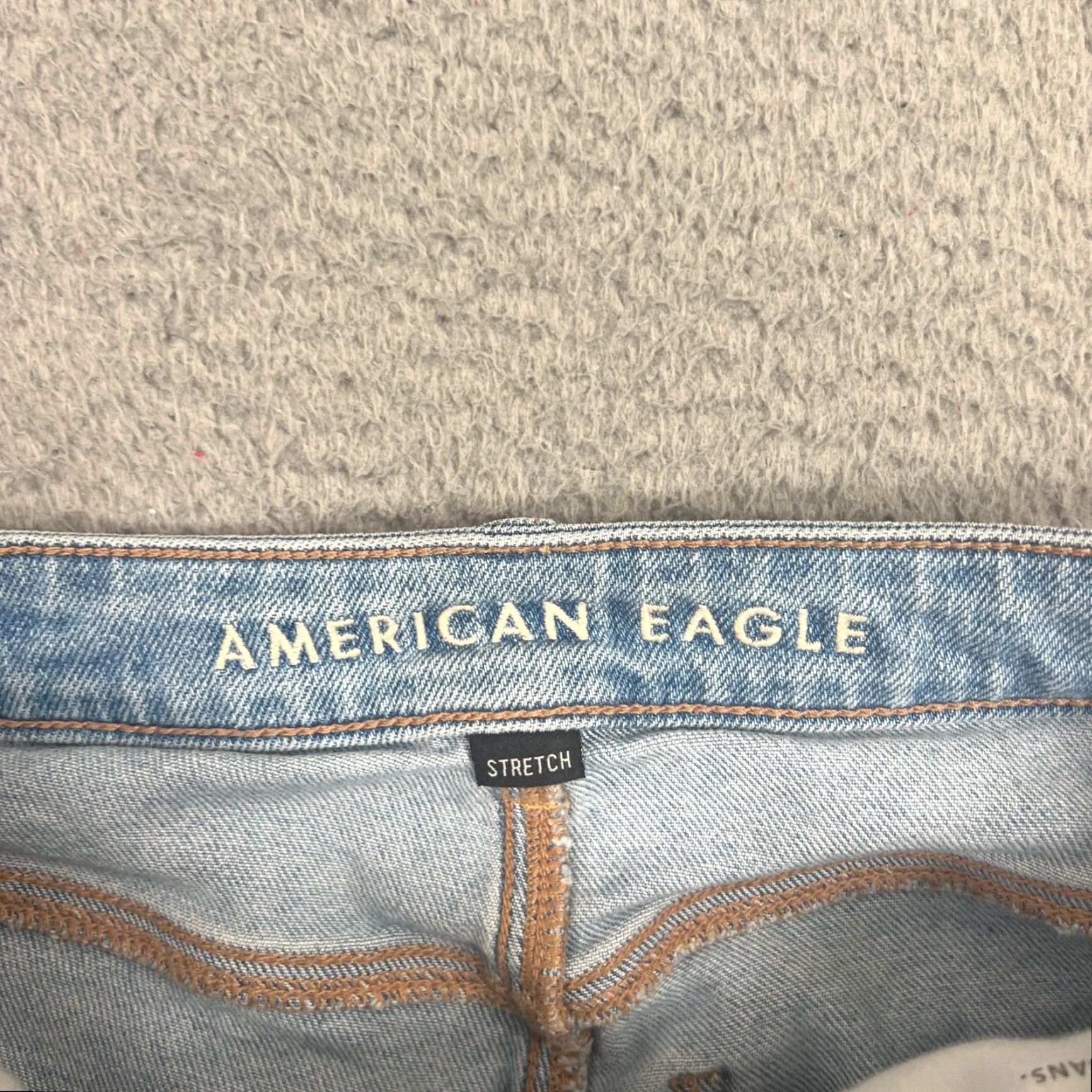 American Eagle Outfitters American Eagle Mom Jeans Womens Size 6 Blue Denim Preppy High Rise Regular Fit Size 28" / US 6 / IT 42 - 5 Thumbnail