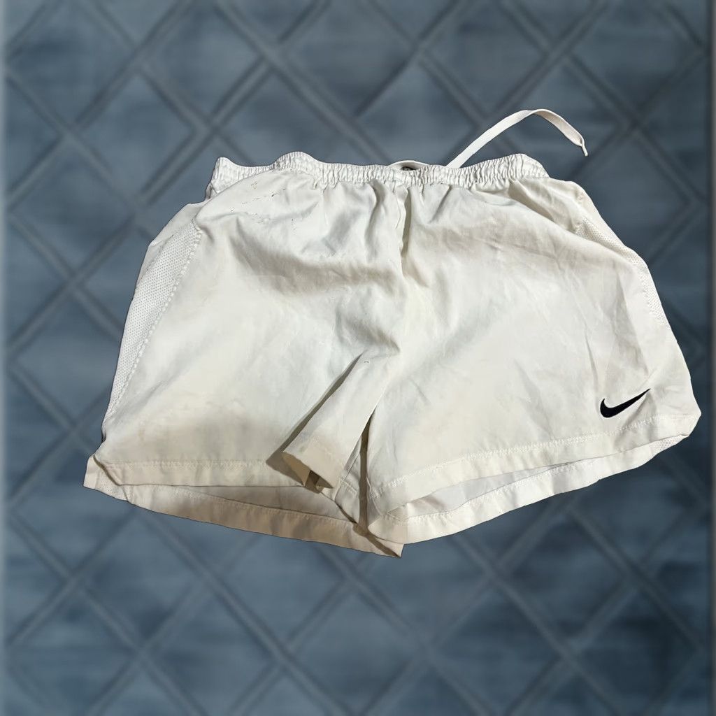 Nike Nike Women's Soccer Short WHITE AJ1266 M IV Laser Woven Women's Size 32" / US 10 / IT 46 - 1 Thumbnail