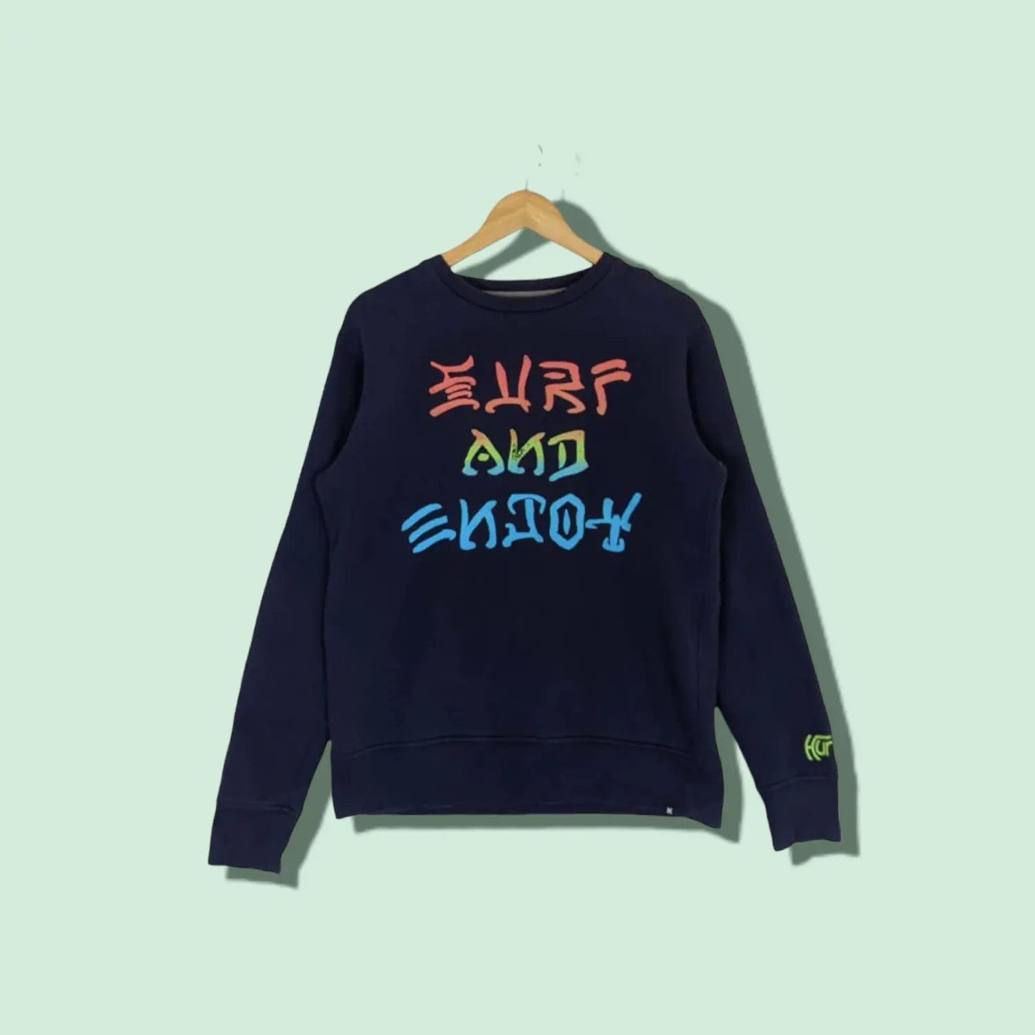 Hurley HURLEY Surf And Enjoy Spell Out Jumper Sweatshirt Size US S / EU 44-46 / 1 - 1 Thumbnail
