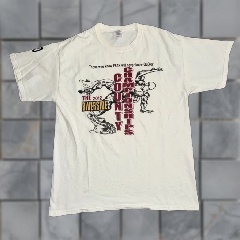 Gildan VINTAGE 2012 Riverside County Wrestling Championships T-Shirt White Large 21x28 Mens Cotton Graphic Print Short Sleeve Crew Neck 100% White Size US L / EU 52-54 / 3 - 1 Thumbnail