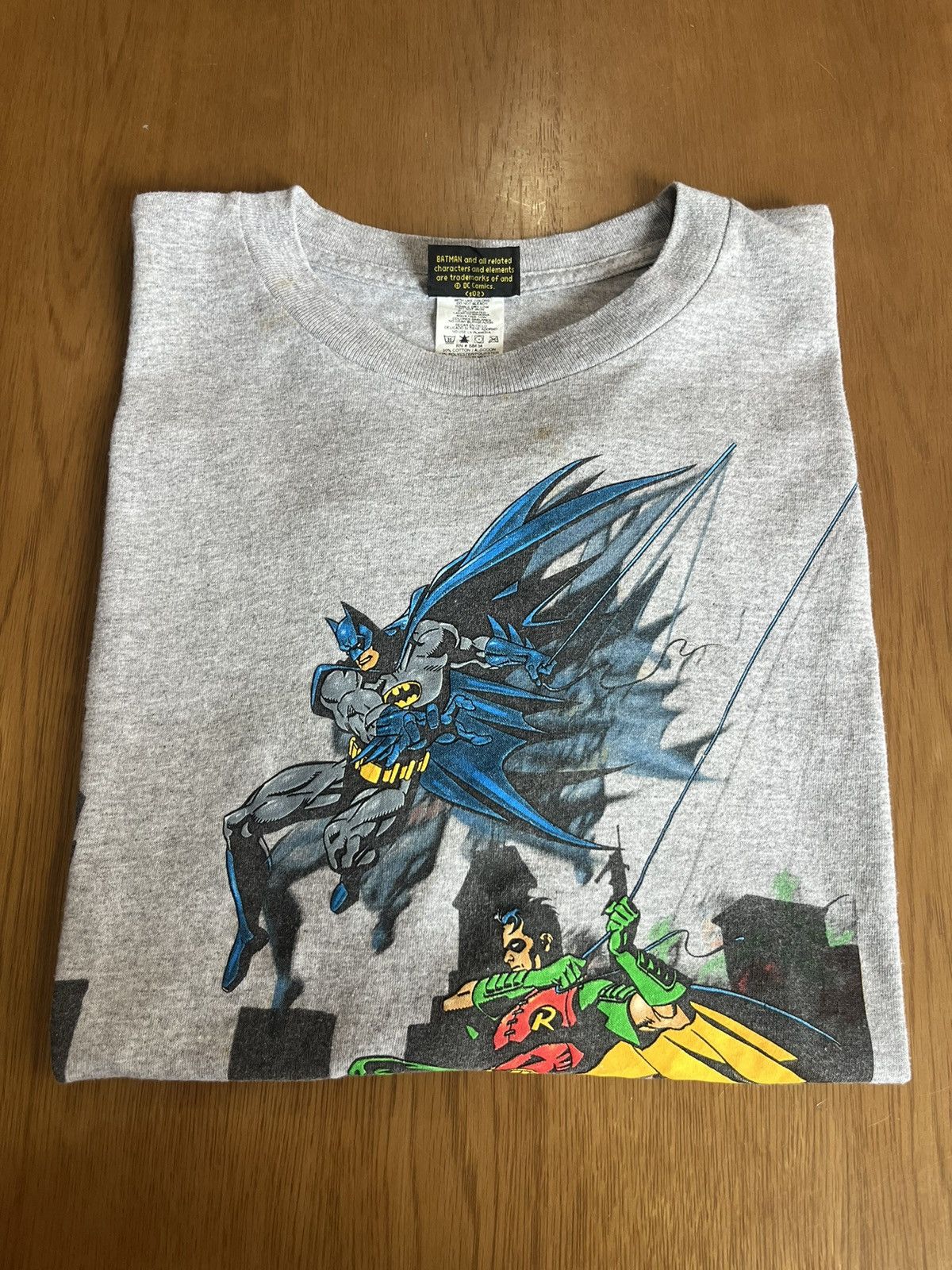 DC Comics Vintage BATMAN & ROBIN 2002’s ( XL Kid Size ) Tshirt Size US M / EU 48-50 / 2 - 1 Thumbnail